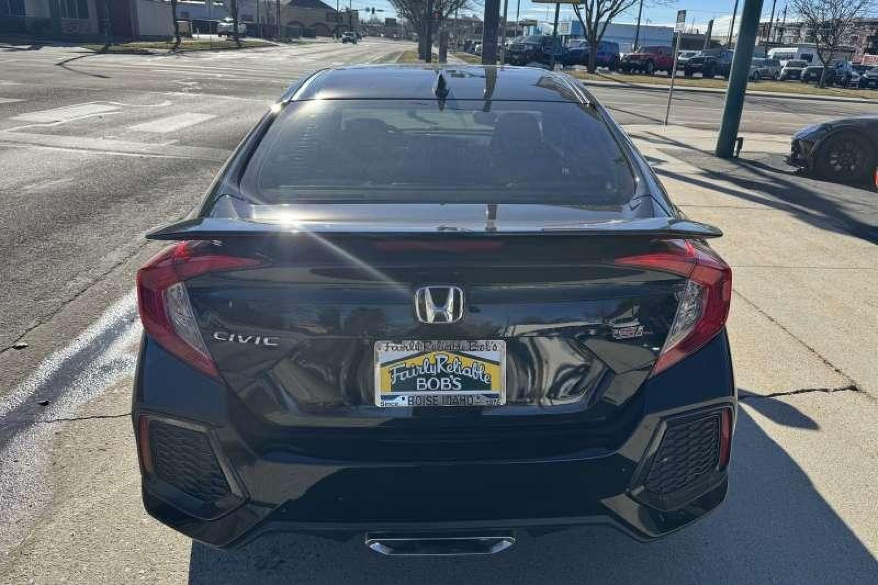 2019 Crystal Black Pearl /Black Honda Civic Si (2HGFC1E55KH) with an 4 Cyl 1.5 Liter Turbo engine, Manual transmission, located at 2304 W. Main St., Boise, ID, 83702, (208) 342-7777, 43.622105, -116.218658 - One Owner Idaho Car! Clean! - Photo #1