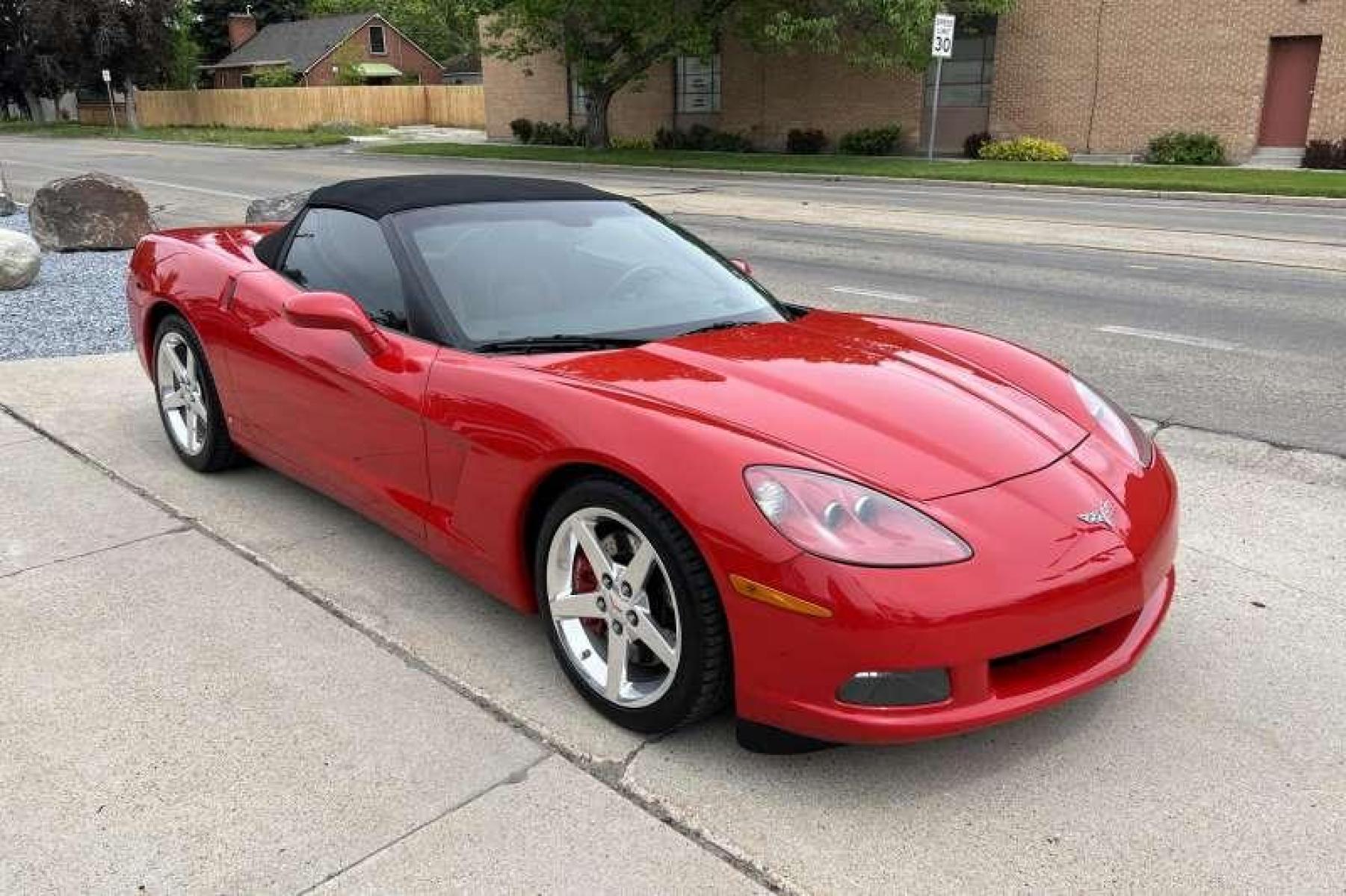 2006 Victory Red /Black/Red Chevrolet Corvette 3LT Convertible (1G1YY36U665) with an V8 6.0L engine, Manual transmission, located at 2304 W. Main St., Boise, ID, 83702, (208) 342-7777, 43.622105, -116.218658 - Photo #3