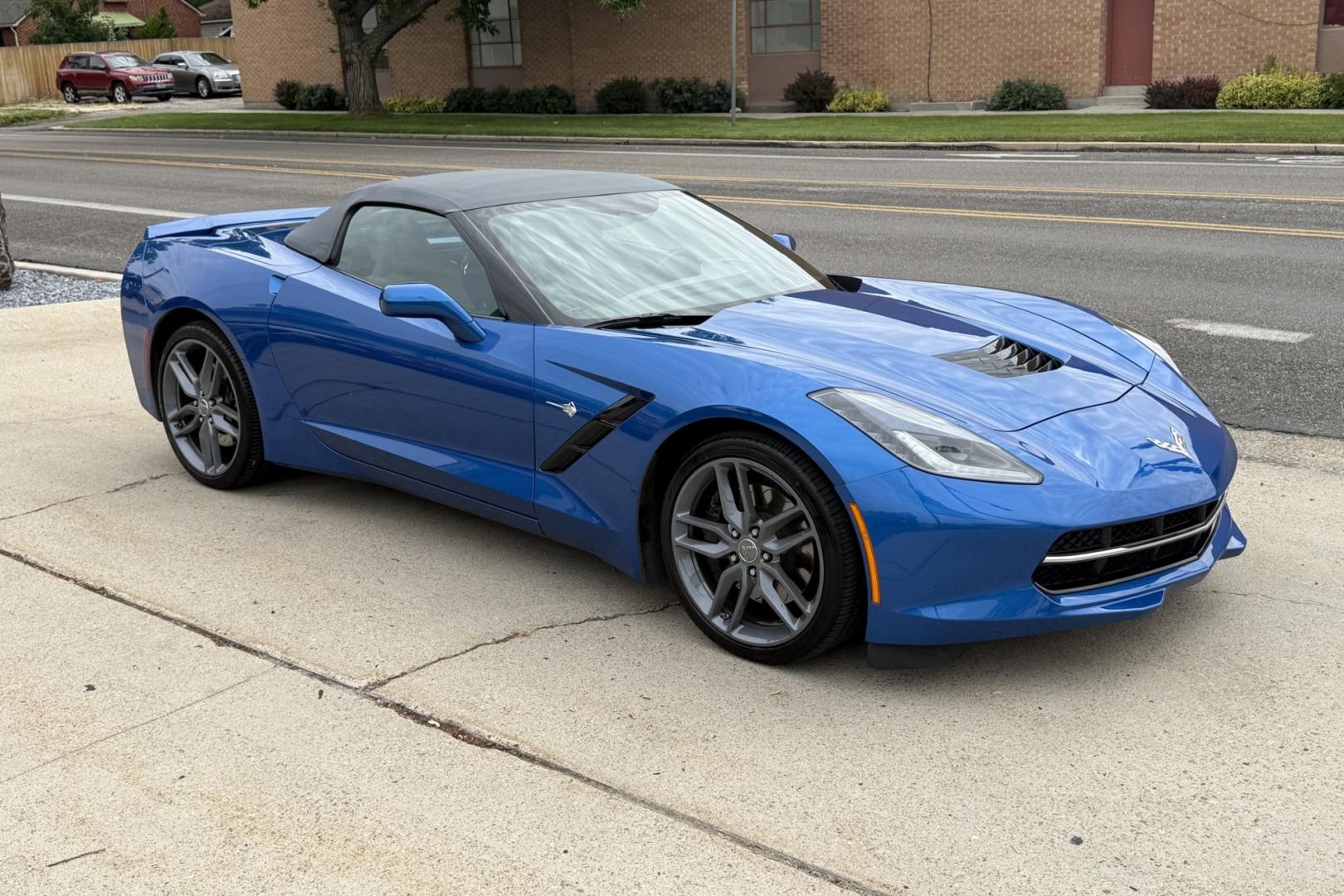 2014 Laguna Blue /Gray Chevrolet Corvette Stingray Convertible 3LT Z51 (1G1YM3D73E5) with an V8 6.2 Liter engine, Automatic 6 Speed transmission, located at 2304 W. Main St., Boise, ID, 83702, (208) 342-7777, 43.622105, -116.218658 - Laguna Blue! Stunning 3LT & Z51 Package!- Photo#21