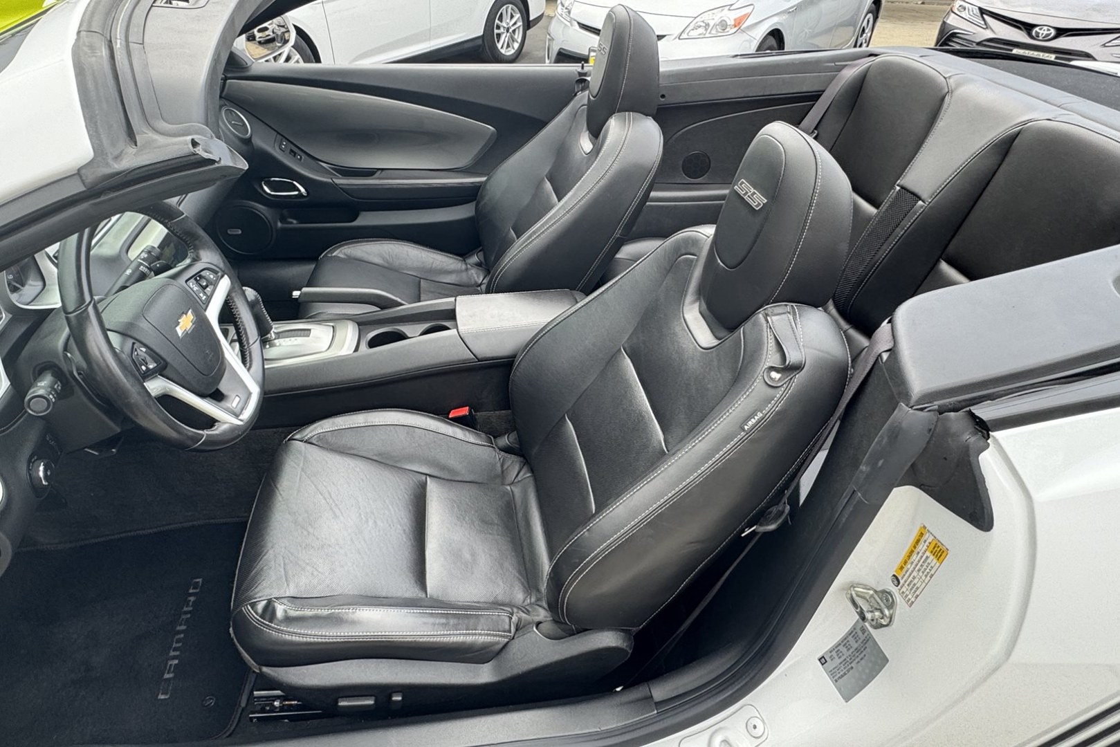 2013 Summit White /Black Chevrolet Camaro 2SS (2G1FK3DJ3D9) with an V8 6.2 Liter engine, Automatic 6 Speed transmission, located at 2304 W. Main St., Boise, ID, 83702, (208) 342-7777, 43.622105, -116.218658 - Gorgeous 2013 Chevrolet Camaro 2SS Convertible! - Photo#5