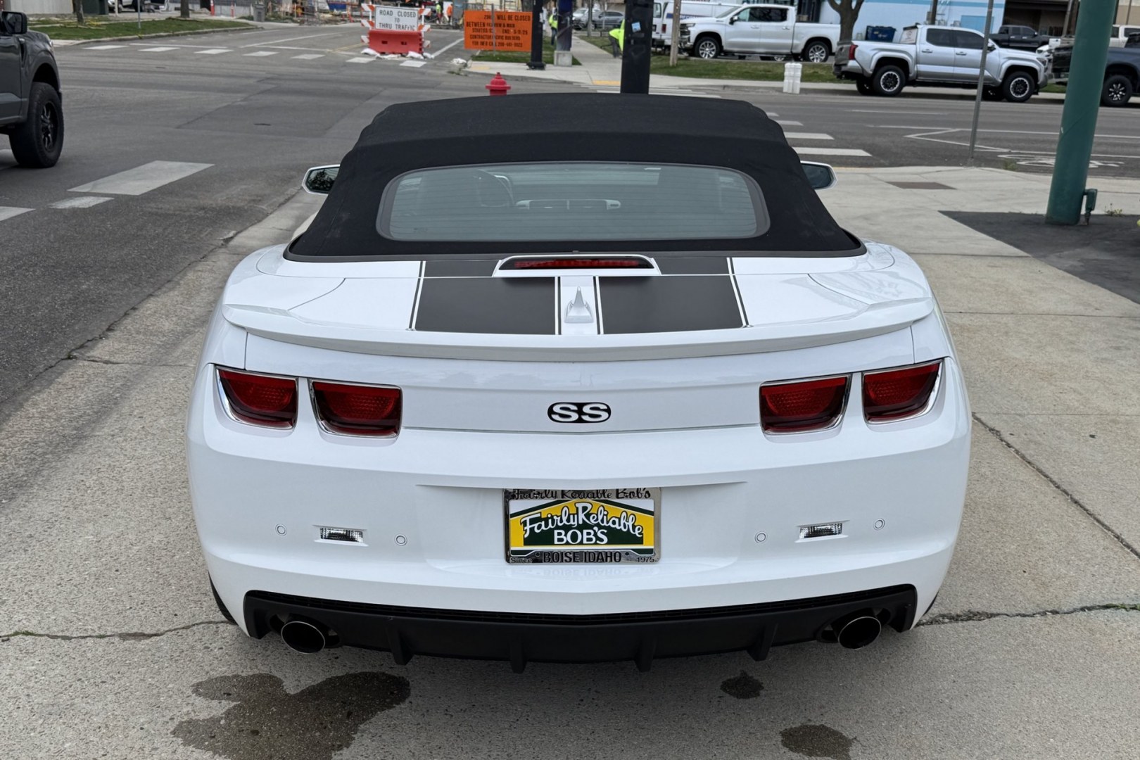 2013 Summit White /Black Chevrolet Camaro 2SS (2G1FK3DJ3D9) with an V8 6.2 Liter engine, Automatic 6 Speed transmission, located at 2304 W. Main St., Boise, ID, 83702, (208) 342-7777, 43.622105, -116.218658 - Gorgeous 2013 Chevrolet Camaro 2SS Convertible! - Photo#21