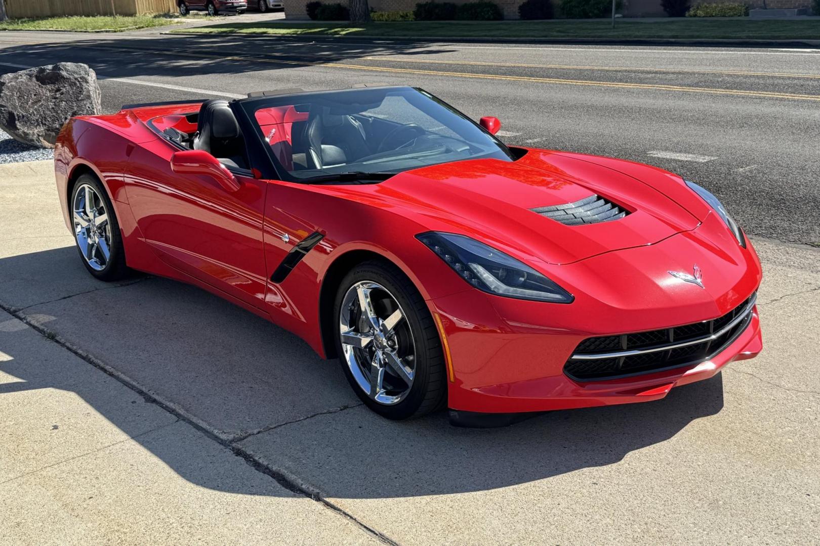 2014 Torch Red /Black Chevrolet Corvette Stingray Convertible 3LT (1G1YF3D78E5) with an V8 6.2 Liter engine, Automatic 6 Speed transmission, located at 2304 W. Main St., Boise, ID, 83702, (208) 342-7777, 43.622105, -116.218658 - Photo#2