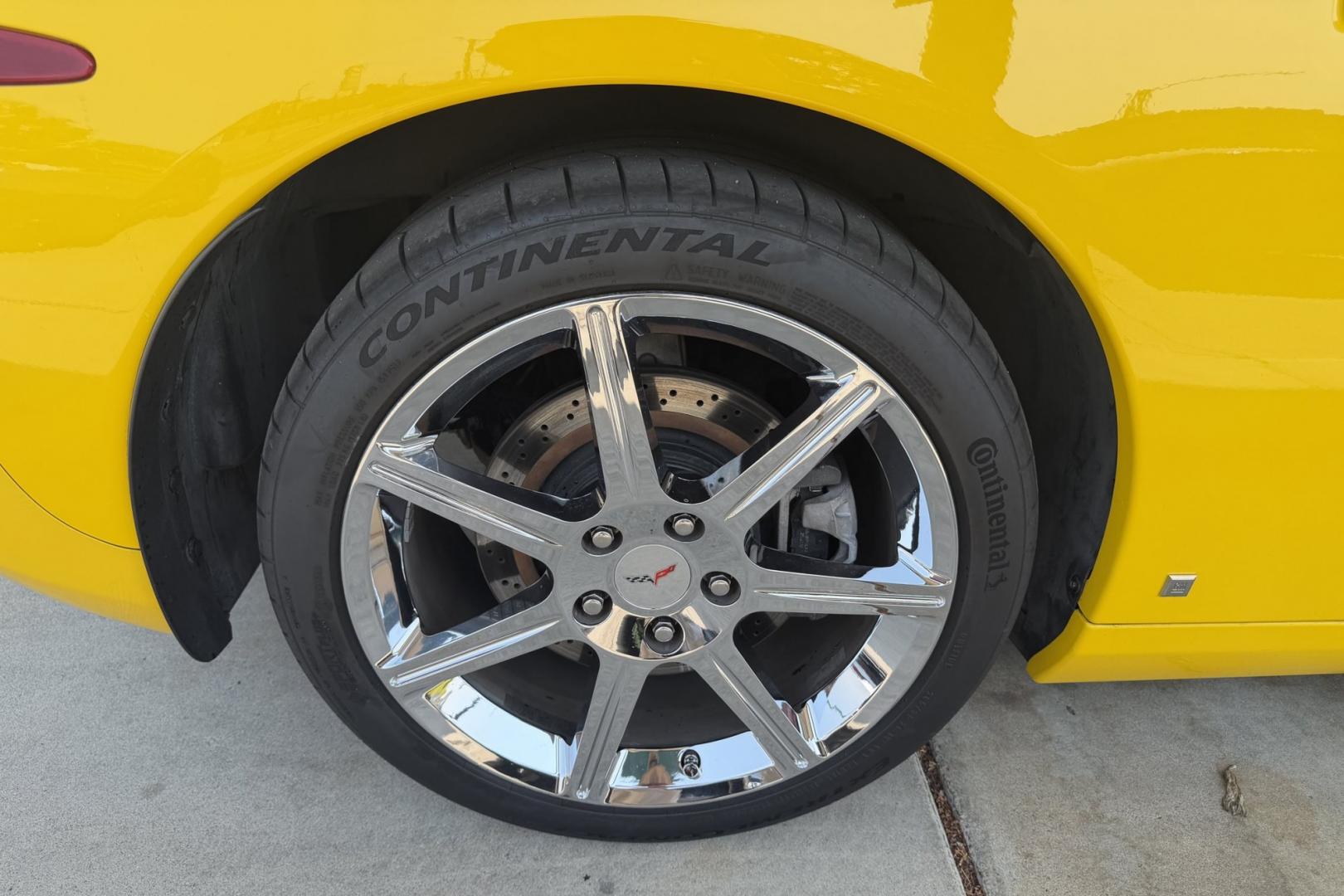 2009 Velocity Yellow /Ebony Chevrolet Corvette 2LT ZHZ (1G1YY36W595) with an LS3 engine, Automatic transmission, located at 2304 W. Main St., Boise, ID, 83702, (208) 342-7777, 43.622105, -116.218658 - GM only made 350 of these animals! Limited Edition Supercar from GM.- Photo#14