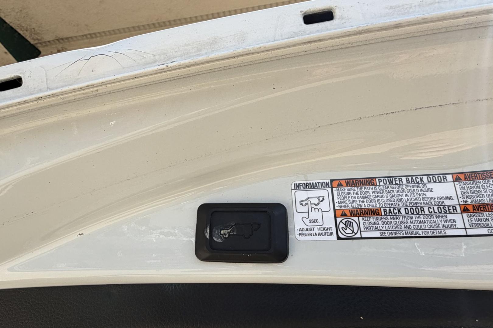 2016 Super White /Black Toyota RAV4 XLE (2T3RFREV3GW) with an 4 Cyl 2.5 Liter engine, Automatic transmission, located at 2304 W. Main St., Boise, ID, 83702, (208) 342-7777, 43.622105, -116.218658 - Sunroof! Clean And Ready To Go!- Photo#20