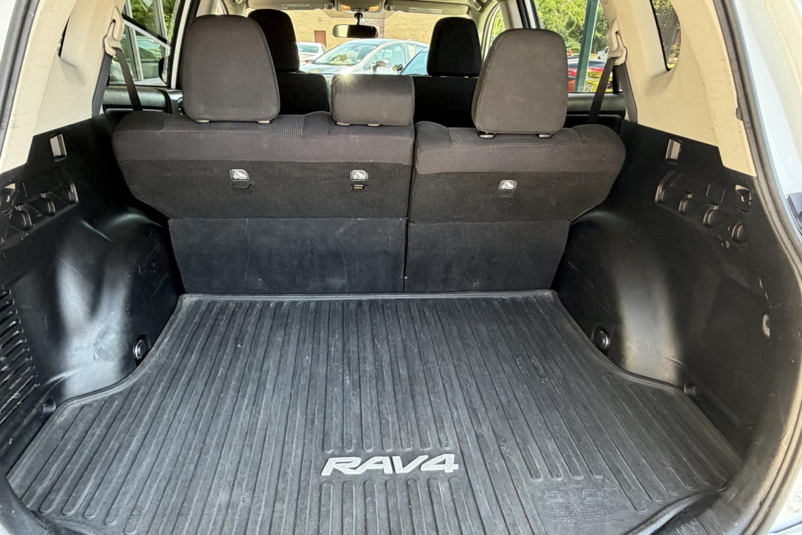 2016 Super White /Black Toyota RAV4 XLE (2T3RFREV3GW) with an 4 Cyl 2.5 Liter engine, Automatic transmission, located at 2304 W. Main St., Boise, ID, 83702, (208) 342-7777, 43.622105, -116.218658 - Sunroof! Clean And Ready To Go!- Photo#19