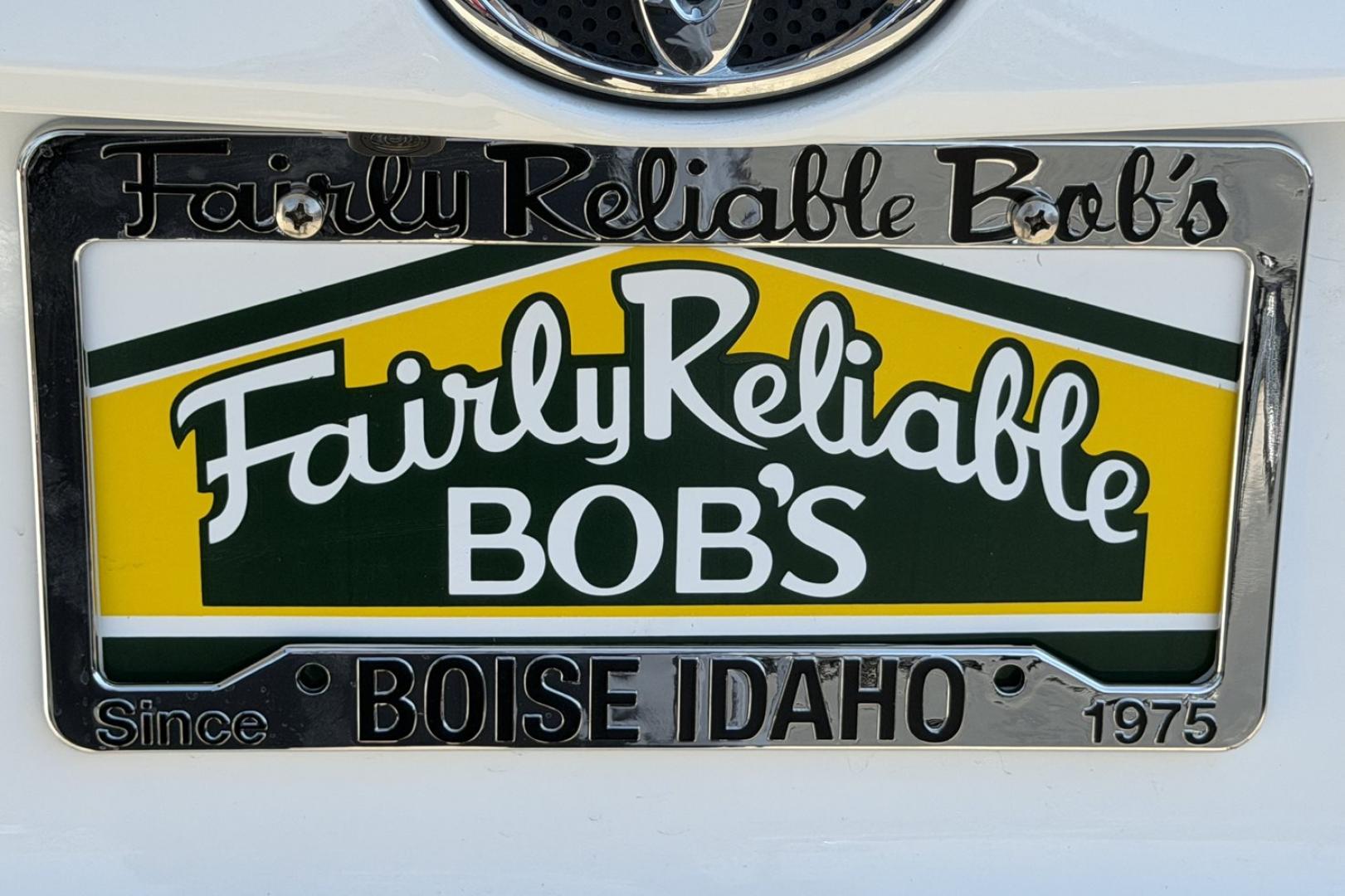 2016 Super White /Black Toyota RAV4 XLE (2T3RFREV3GW) with an 4 Cyl 2.5 Liter engine, Automatic transmission, located at 2304 W. Main St., Boise, ID, 83702, (208) 342-7777, 43.622105, -116.218658 - Sunroof! Clean And Ready To Go!- Photo#23