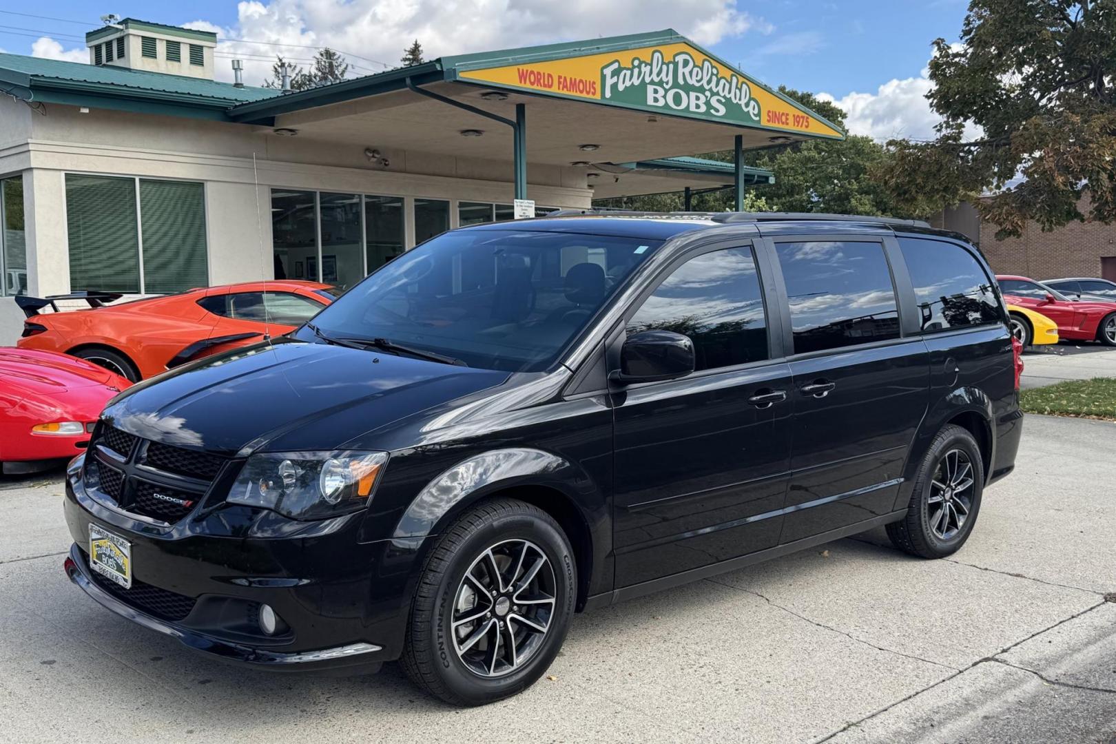 2017 Black /Black Dodge Grand Caravan GT (2C4RDGEG4HR) with an V6 3.6 Liter engine, Automatic transmission, located at 2304 W. Main St., Boise, ID, 83702, (208) 342-7777, 43.622105, -116.218658 - 4 Captains Chairs! Back Up Camera! Bring The Family! - Photo#0
