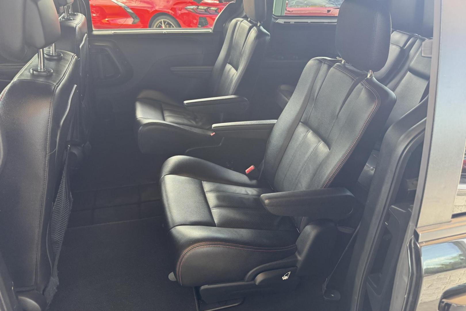 2017 Black /Black Dodge Grand Caravan GT (2C4RDGEG4HR) with an V6 3.6 Liter engine, Automatic transmission, located at 2304 W. Main St., Boise, ID, 83702, (208) 342-7777, 43.622105, -116.218658 - 4 Captains Chairs! Back Up Camera! Bring The Family! - Photo#6