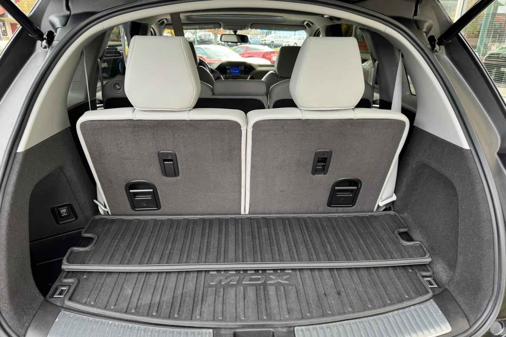2015 Graphite Luster Metallic /Graystone Acura MDX SH-AWD (5FRYD4H29FB) with an V6 3.5 Liter engine, Automatic 6 Speed transmission, located at 2304 W. Main St., Boise, ID, 83702, (208) 342-7777, 43.622105, -116.218658 - 3rd Row Seating! Comfortable Ride! - Photo#21