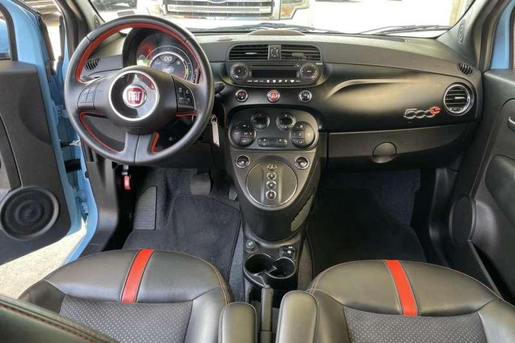 2015 Luce Blu /Black Fiat 500e (3C3CFFGE7FT) with an EV engine, Automatic transmission, located at 2304 W. Main St., Boise, ID, 83702, (208) 342-7777, 43.622105, -116.218658 - Ready to Go! Local Boise Dealership! - Photo #6