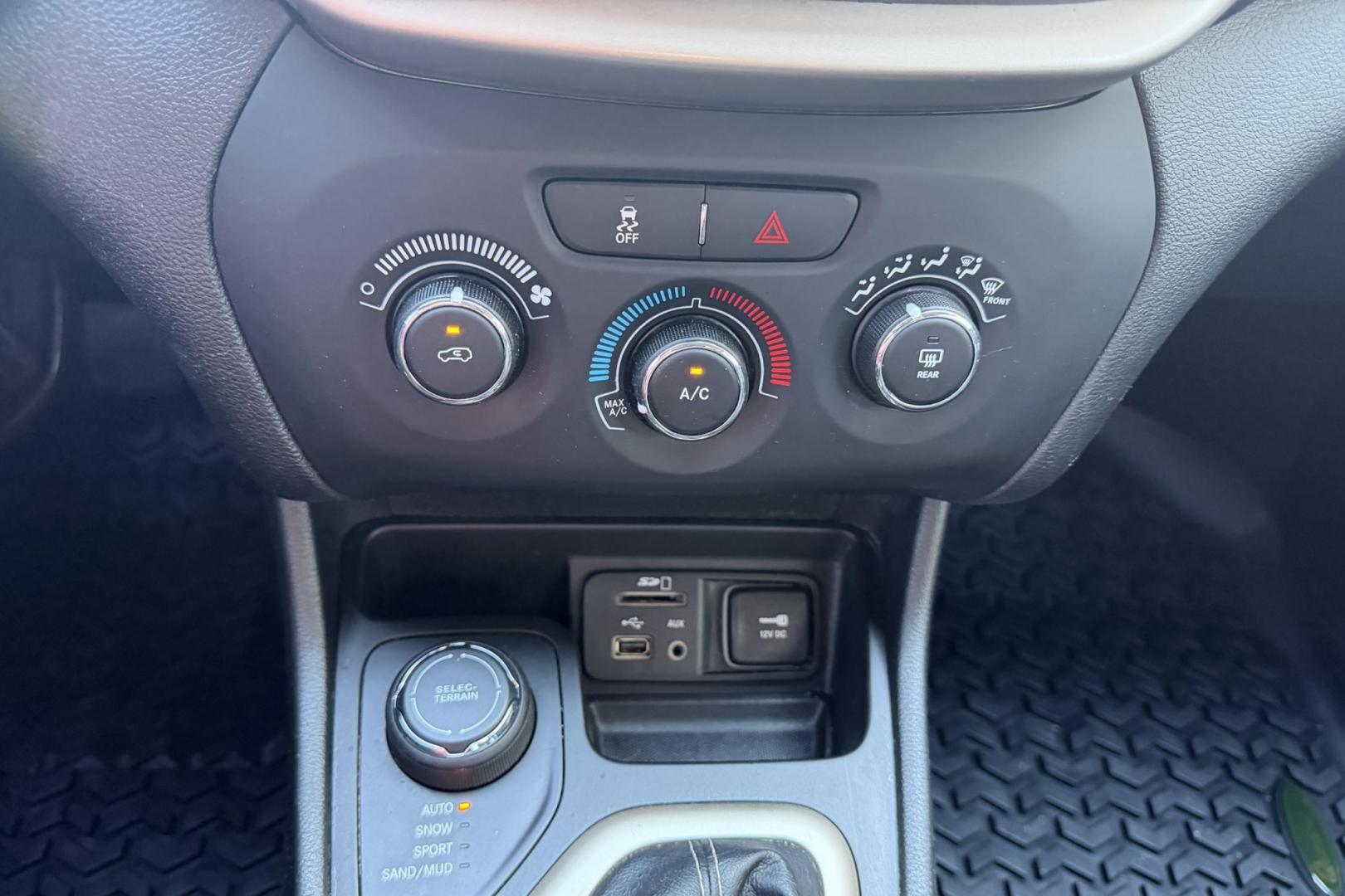 2017 Deep Cherry Red /Black Jeep Cherokee Sport (1C4PJMAB3HW) with an 4 Cyl 2.4 Liter engine, Automatic 9 Speed transmission, located at 2304 W. Main St., Boise, ID, 83702, (208) 342-7777, 43.622105, -116.218658 - Affordable 4x4!- Photo#5