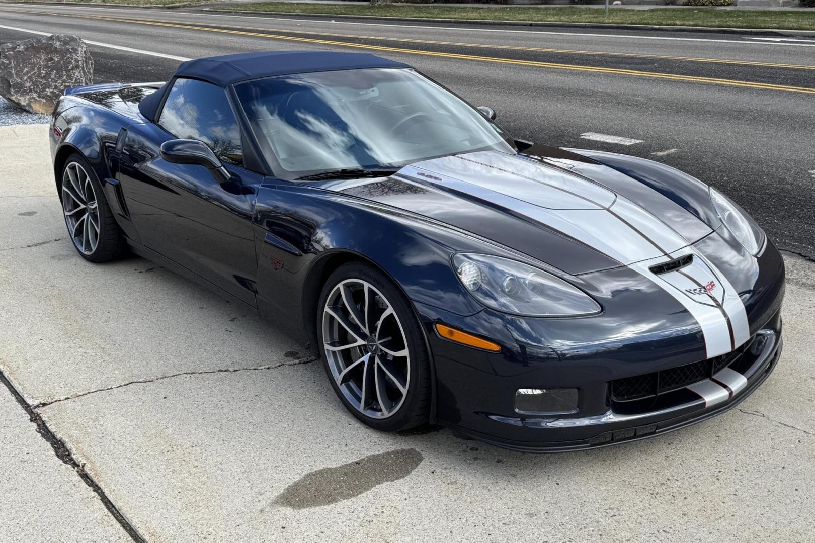 2013 Night Race Blue Metallic /Black Chevrolet Corvette Stingray 427 Convertible (1G1YZ3DE4D5) with an LS7 engine, 6 Speed Manual transmission, located at 2304 W. Main St., Boise, ID, 83702, (208) 342-7777, 43.622105, -116.218658 - Rare and beautiful 7.0 Liter LS7-powered 427 Convertible! - Photo#18