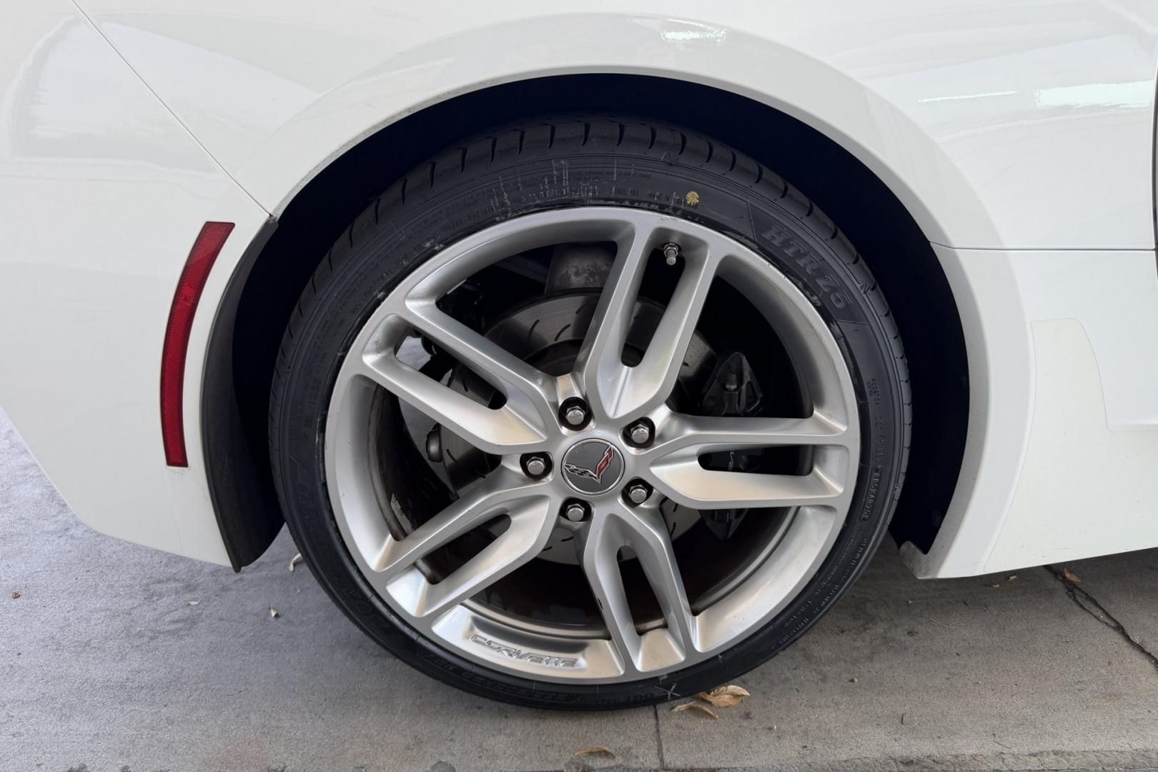 2015 Arctic White /Black Chevrolet Corvette Stingray 2LT Z51 (1G1YK3D70F5) with an V8 6.2 Liter engine, Automatic 8 Speed transmission, located at 2304 W. Main St., Boise, ID, 83702, (208) 342-7777, 43.622105, -116.218658 - 14k Miles! Gorgeous Z51 Convertible! New Tires Too!- Photo#18