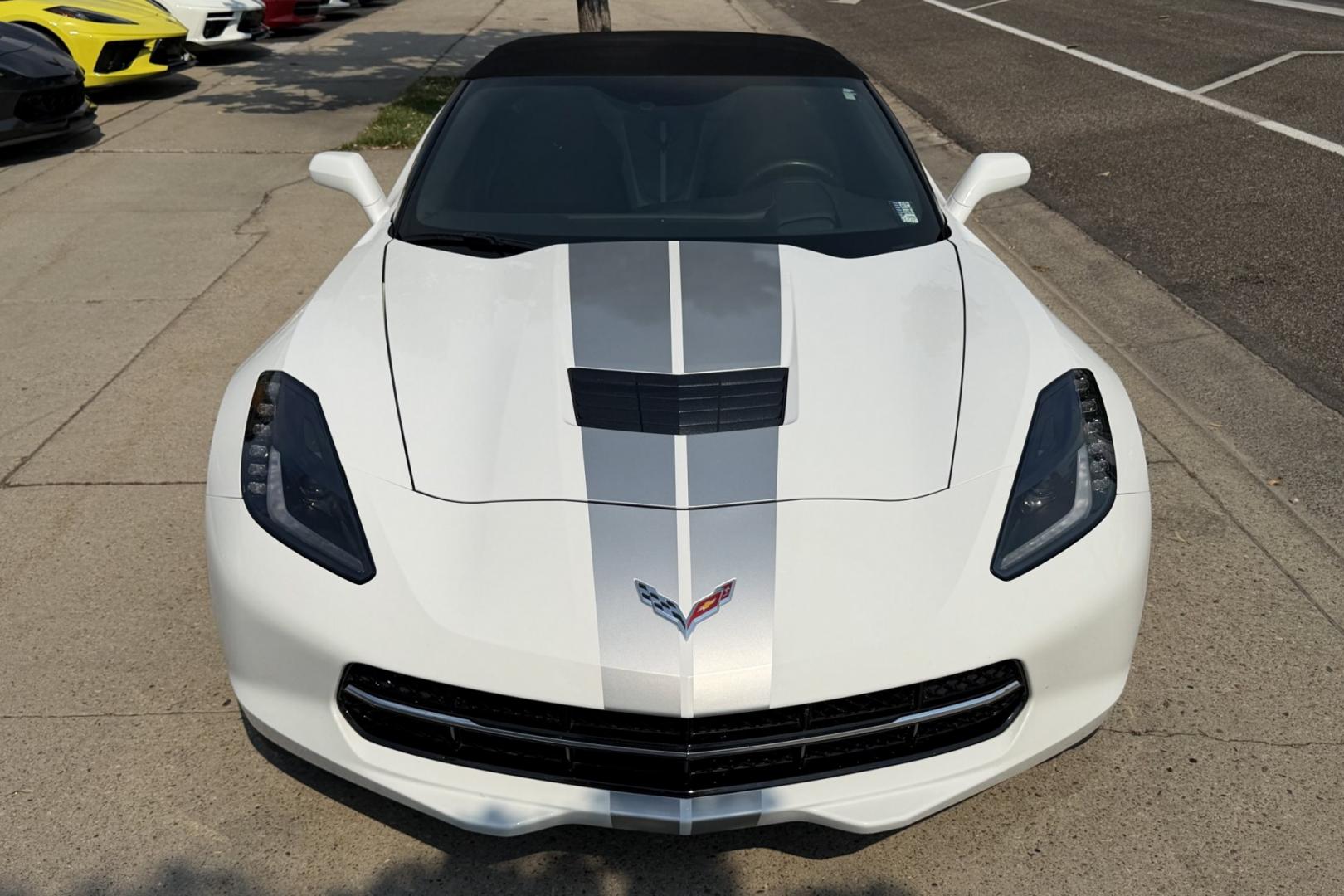 2015 Arctic White /Black Chevrolet Corvette Stingray 2LT Z51 (1G1YK3D70F5) with an V8 6.2 Liter engine, Automatic 8 Speed transmission, located at 2304 W. Main St., Boise, ID, 83702, (208) 342-7777, 43.622105, -116.218658 - 14k Miles! Gorgeous Z51 Convertible! New Tires Too!- Photo#27