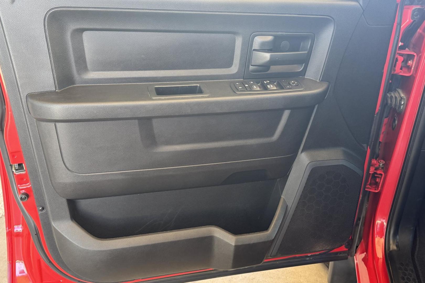 2017 Flame Red /Gray RAM 1500 Quad Cab Express (1C6RR7FT8HS) with an V8 5.7 Liter Hemi engine, Automatic 8 Speed transmission, located at 2304 W. Main St., Boise, ID, 83702, (208) 342-7777, 43.622105, -116.218658 - Low miles! Ready to go! - Photo#7