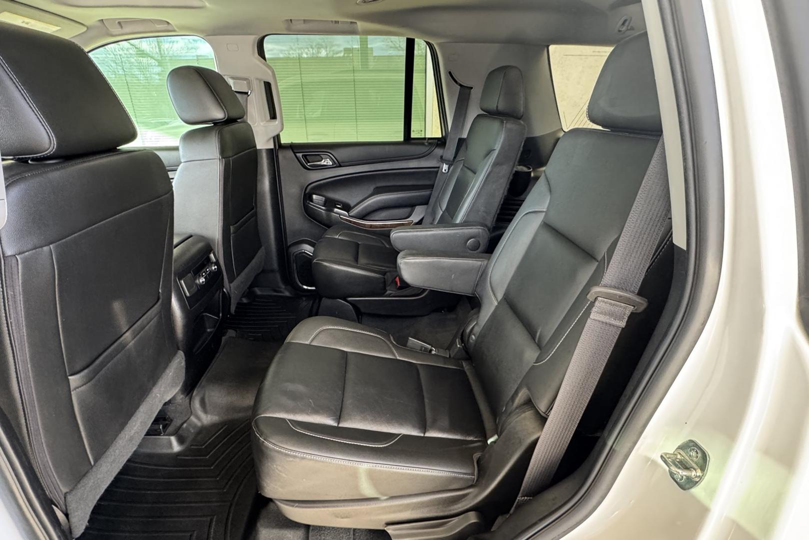 2019 Summit White /Black Chevrolet Tahoe LT (1GNSKBKC2KR) with an V8 5.3 Liter engine, Automatic 6 Speed transmission, located at 2304 W. Main St., Boise, ID, 83702, (208) 342-7777, 43.622105, -116.218658 - Third row seating! Clean SUV! - Photo#12