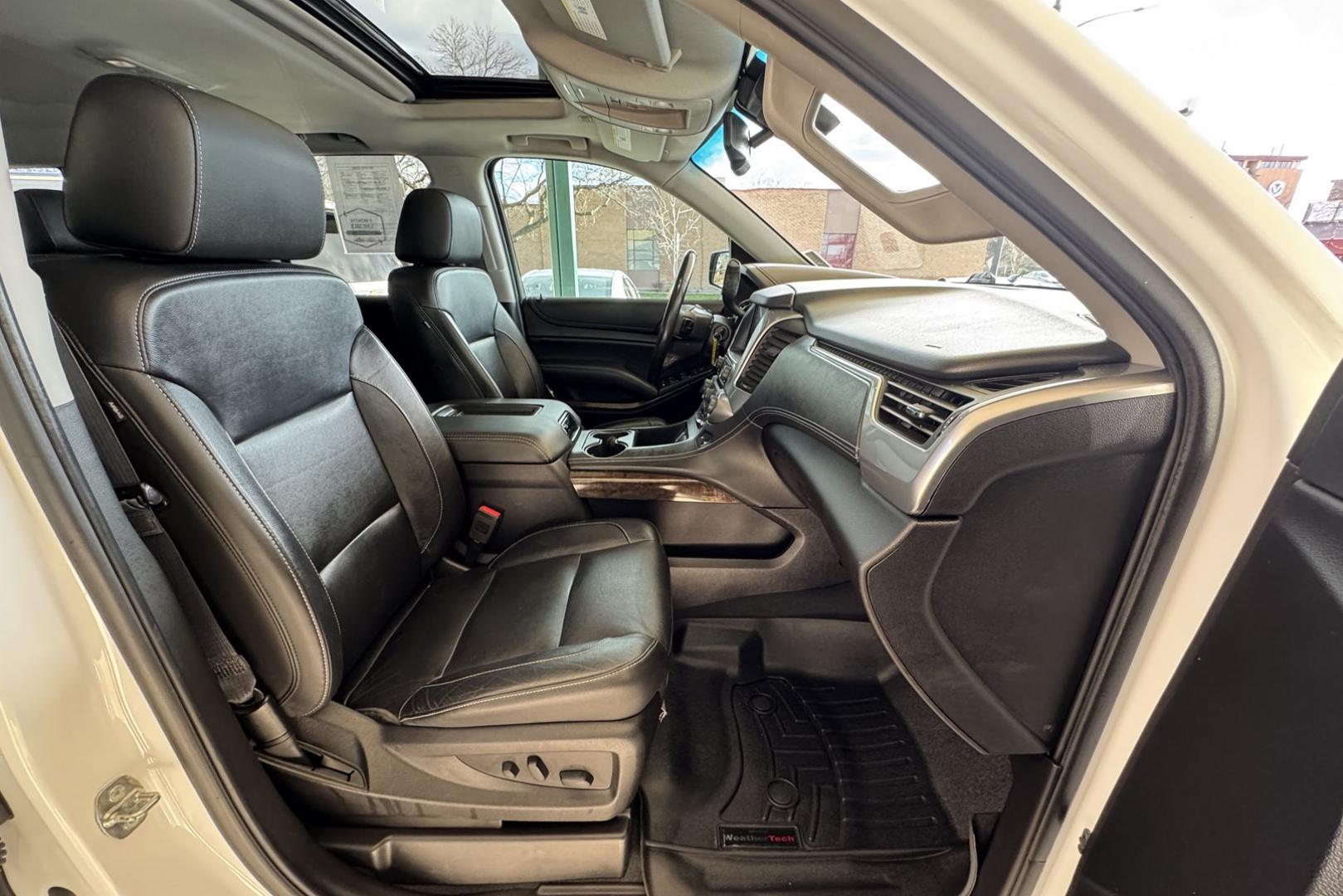 2019 Summit White /Black Chevrolet Tahoe LT (1GNSKBKC2KR) with an V8 5.3 Liter engine, Automatic 6 Speed transmission, located at 2304 W. Main St., Boise, ID, 83702, (208) 342-7777, 43.622105, -116.218658 - Third row seating! Clean SUV! - Photo#20