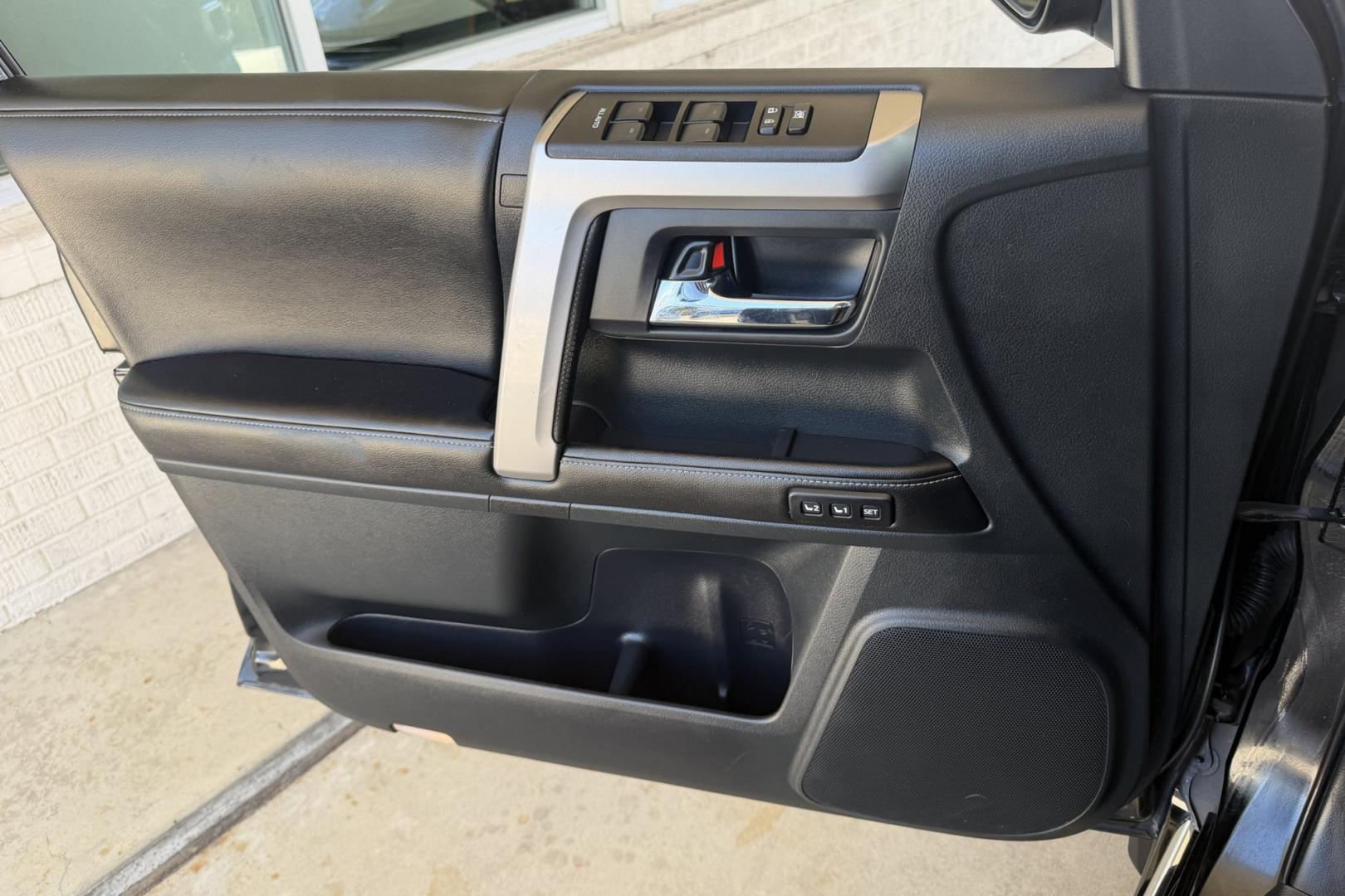 2015 Black /Black Toyota 4Runner Limited (JTEBU5JR2F5) with an V6 4.0 Liter engine, Automatic 5 Speed transmission, located at 2304 W. Main St., Boise, ID, 83702, (208) 342-7777, 43.622105, -116.218658 - 3rd Row Seating! Updated Wheels And New Tires!- Photo#7