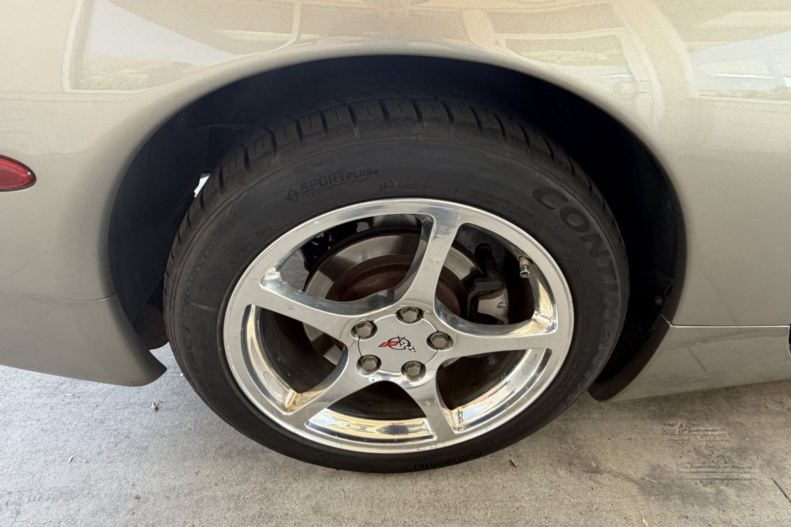 2001 Pewter Metallic /Black Chevrolet Corvette Coupe (1G1YY22G115) with an V8 5.7 Liter engine, Automatic transmission, located at 2304 W. Main St., Boise, ID, 83702, (208) 342-7777, 43.622105, -116.218658 - Great Example Of A Clean C5 Corvette!- Photo#15