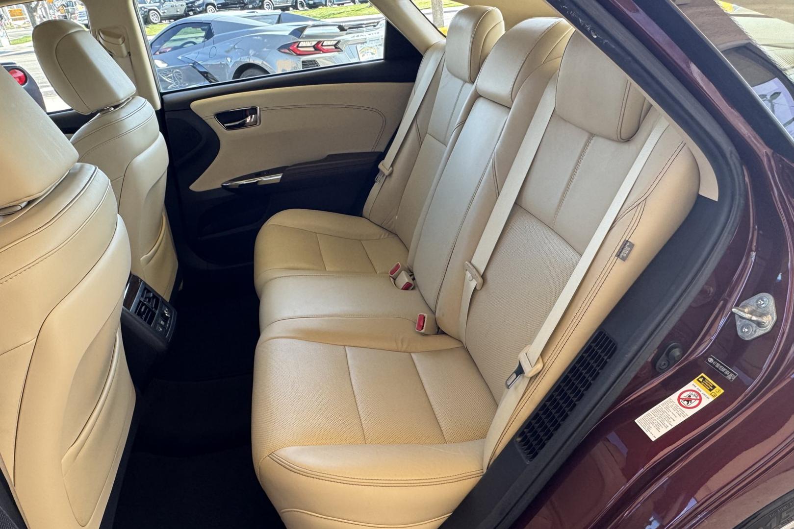 2015 Ooh La La Rouge Mica Red /Almond Toyota Avalon Hybrid Limited (4T1BD1EBXFU) with an 4 Cyl 2.5 Liter Hybrid engine, Automatic transmission, located at 2304 W. Main St., Boise, ID, 83702, (208) 342-7777, 43.622105, -116.218658 - Low miles! Well equipped! - Photo#14