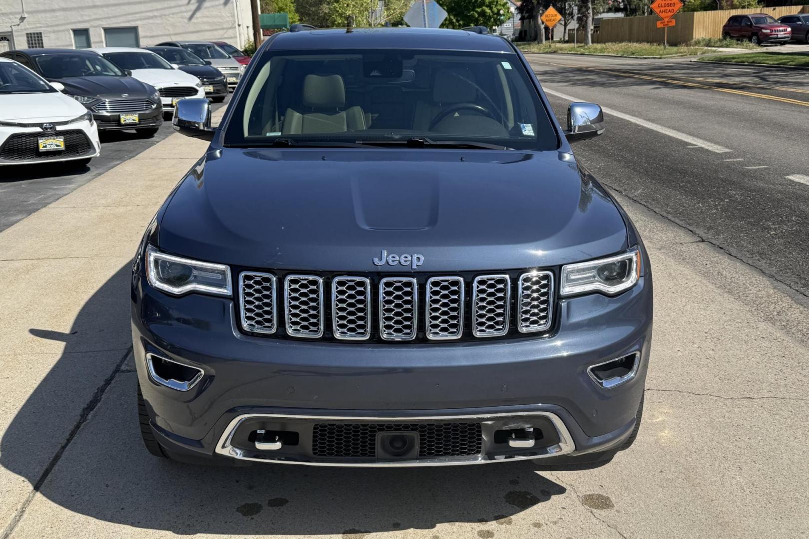 2020 Steel Blue /Tan Jeep Grand Cherokee Overland (1C4RJFCG4LC) with an V6 3.6 Liter engine, Automatic 8 Speed transmission, located at 2304 W. Main St., Boise, ID, 83702, (208) 342-7777, 43.622105, -116.218658 - Navigation and Sunroof! Highly Optioned Grand Cherokee! - Photo#3
