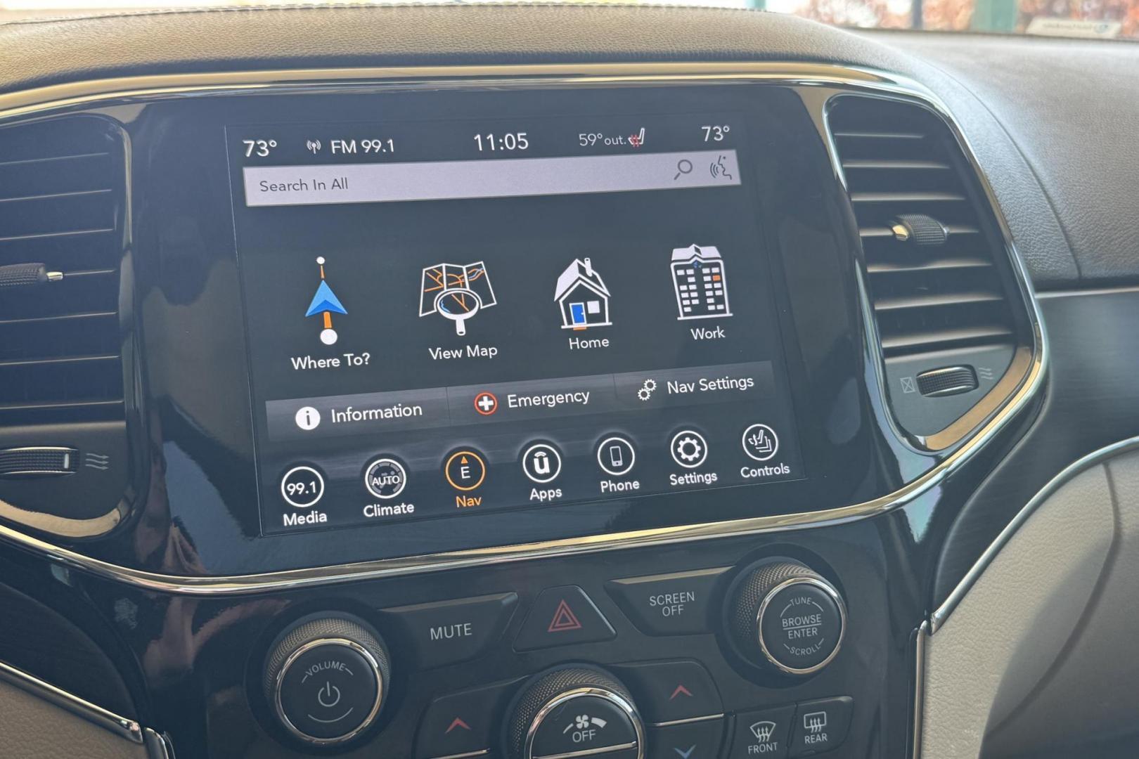 2020 Steel Blue /Tan Jeep Grand Cherokee Overland (1C4RJFCG4LC) with an V6 3.6 Liter engine, Automatic 8 Speed transmission, located at 2304 W. Main St., Boise, ID, 83702, (208) 342-7777, 43.622105, -116.218658 - Navigation and Sunroof! Highly Optioned Grand Cherokee! - Photo#8