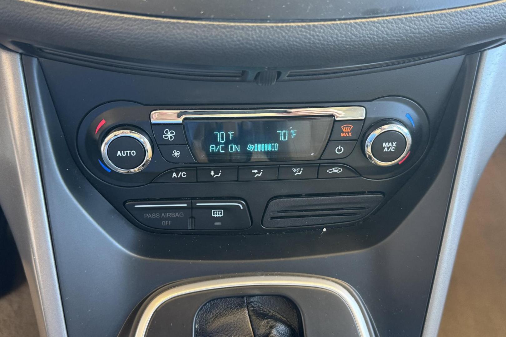 2013 Ice Storm Metallic /Gray Ford C-Max SE Hybrid (1FADP5AU5DL) with an 4 Cyl 2.0 liter Hybrid engine, Automatic transmission, located at 2304 W. Main St., Boise, ID, 83702, (208) 342-7777, 43.622105, -116.218658 - Financing Available O.A.C. - Photo#8