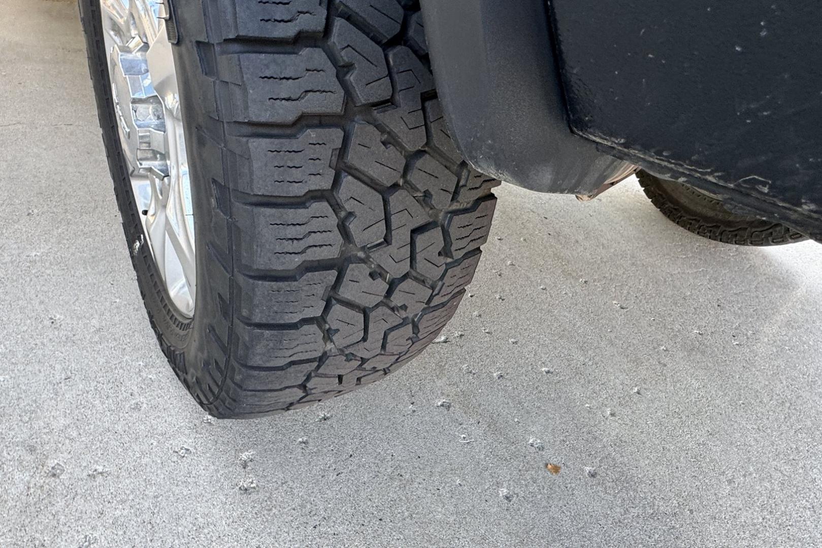 2018 Dark Slate Metallic /Black GMC Sierra 2500HD SLT (1GT12TEY5JF) with an V8 6.6 Liter Turbo Diesel engine, Automatic 6 Speed With Overdrive Allison transmission, located at 2304 W. Main St., Boise, ID, 83702, (208) 342-7777, 43.622105, -116.218658 - Low miles! Sharp Truck! - Photo#24