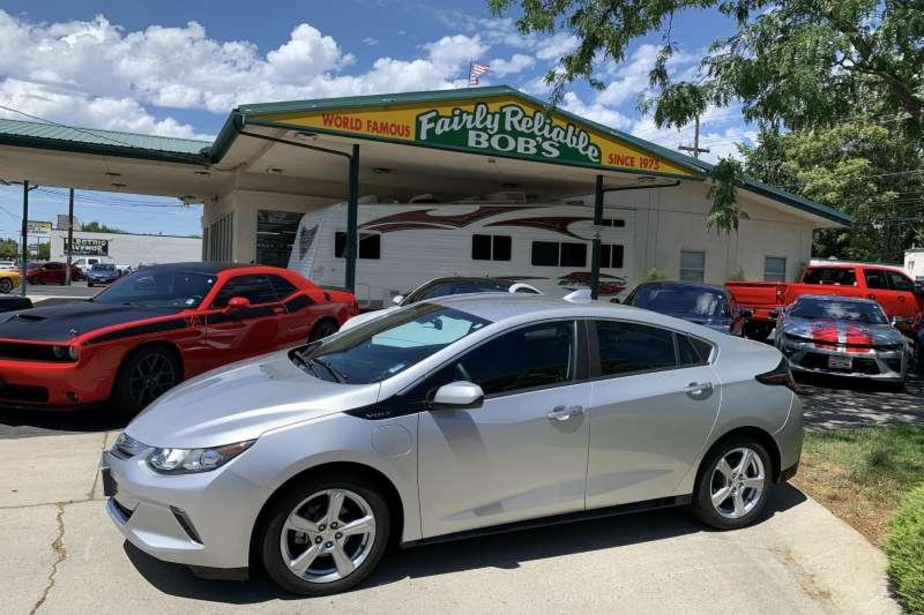 2018 Quicksilver Metallic /Black Chevrolet Volt LT (1G1RC6S56JU) with an 4 Cyl 1.5 Liter Hybrid engine, Automatic transmission, located at 2304 W. Main St., Boise, ID, 83702, (208) 342-7777, 43.622105, -116.218658 - Photo #0