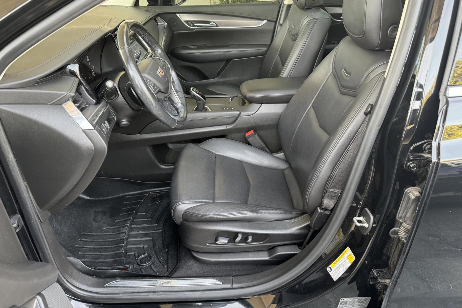 2019 Black /Black Cadillac XT5 Premium Luxury (1GYKNFRSXKZ) with an V6 3.6 Liter engine, Automatic 8 Speed transmission, located at 2304 W. Main St., Boise, ID, 83702, (208) 342-7777, 43.622105, -116.218658 - Financing Available O.A.C. - Photo#12