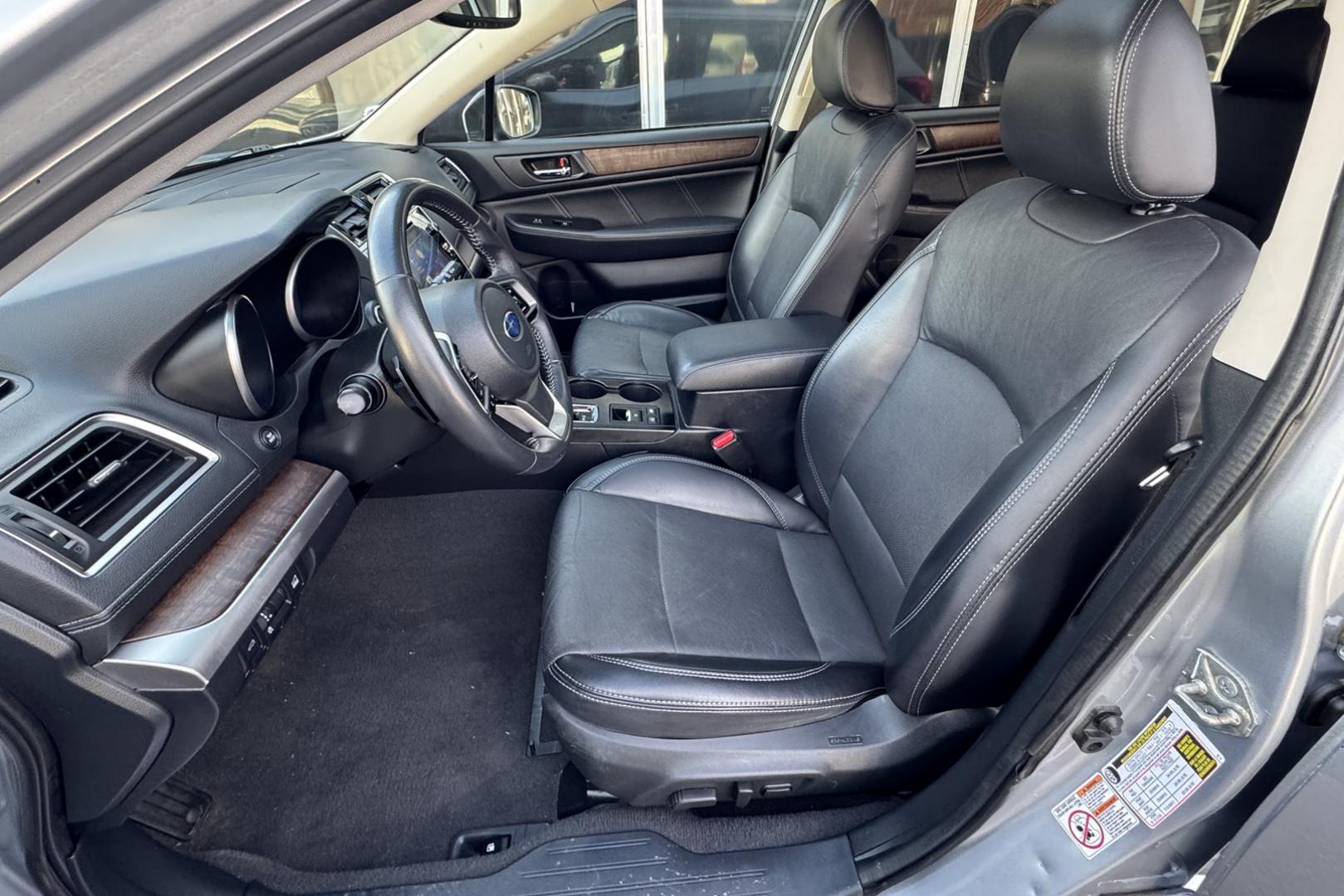 2018 Ice Silver Metallic /Black Subaru Outback 2.5i Limited (4S4BSAKC1J3) with an H4 2.5 Liter engine, Automatic transmission, located at 2304 W. Main St., Boise, ID, 83702, (208) 342-7777, 43.622105, -116.218658 - Photo#6