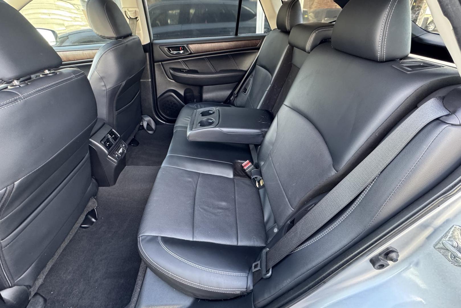 2018 Ice Silver Metallic /Black Subaru Outback 2.5i Limited (4S4BSAKC1J3) with an H4 2.5 Liter engine, Automatic transmission, located at 2304 W. Main St., Boise, ID, 83702, (208) 342-7777, 43.622105, -116.218658 - Photo#7