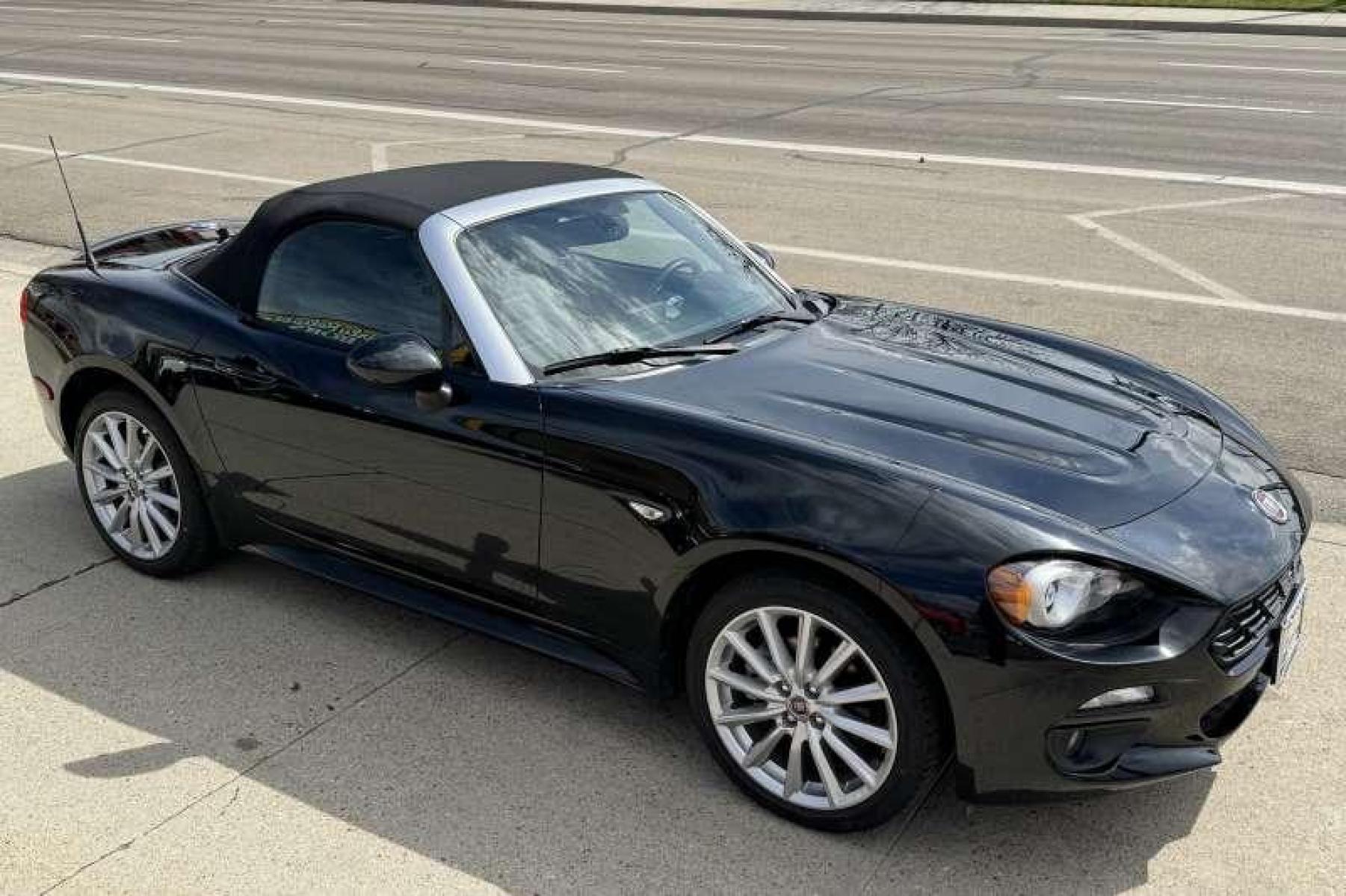2017 Black /Black Fiat 124 Spider Lusso (JC1NFAEK0H0) with an 4 Cyl 1.4L engine, Automatic transmission, located at 2304 W. Main St., Boise, ID, 83702, (208) 342-7777, 43.622105, -116.218658 - Photo #6