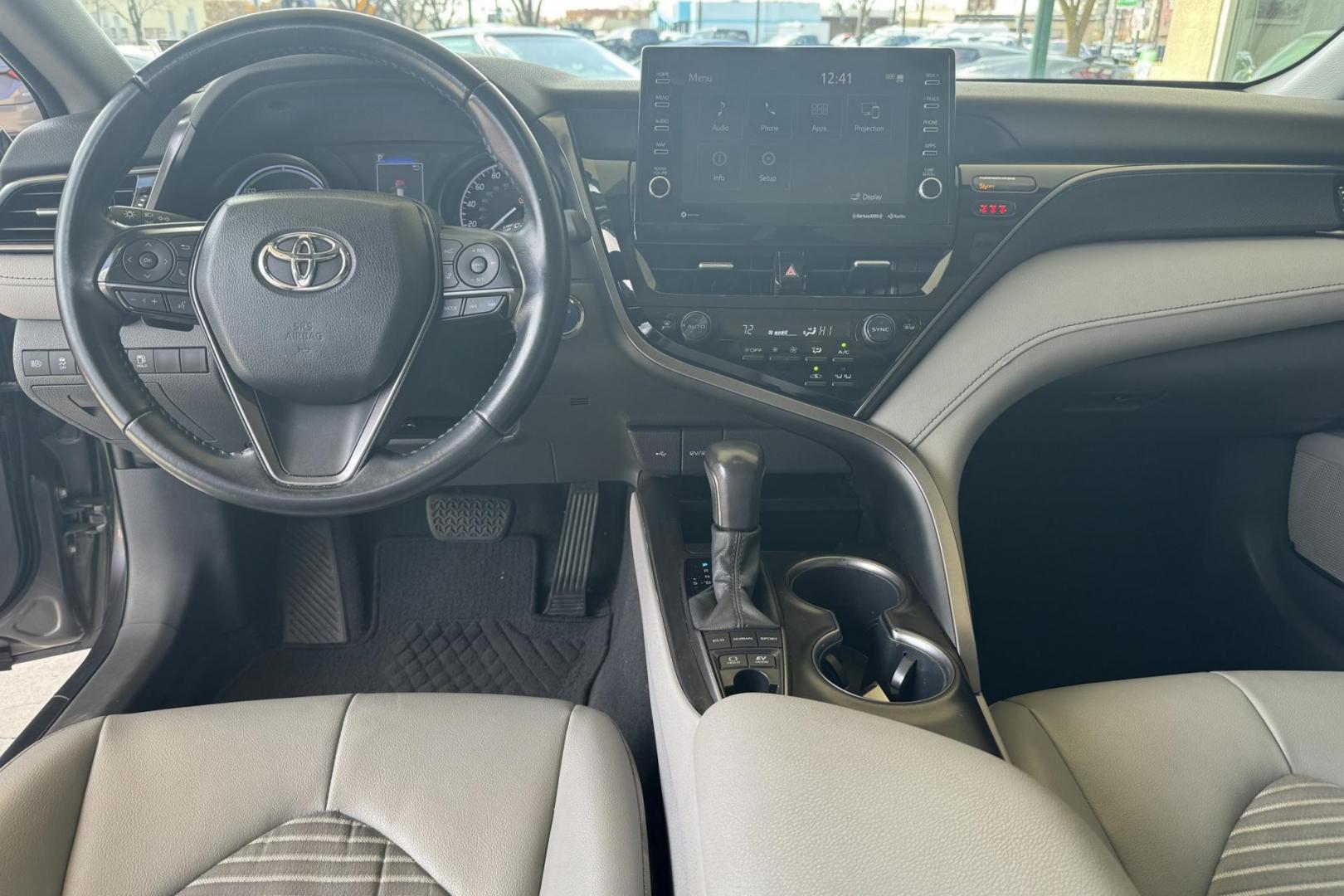 2021 Predawn Gray Mica /Gray Toyota Camry Hybrid SE (4T1S31AK7MU) with an 4 Cyl 2.5 Liter Hybrid engine, Automatic transmission, located at 2304 W. Main St., Boise, ID, 83702, (208) 342-7777, 43.622105, -116.218658 - Great Option! Great Cars! - Photo#16
