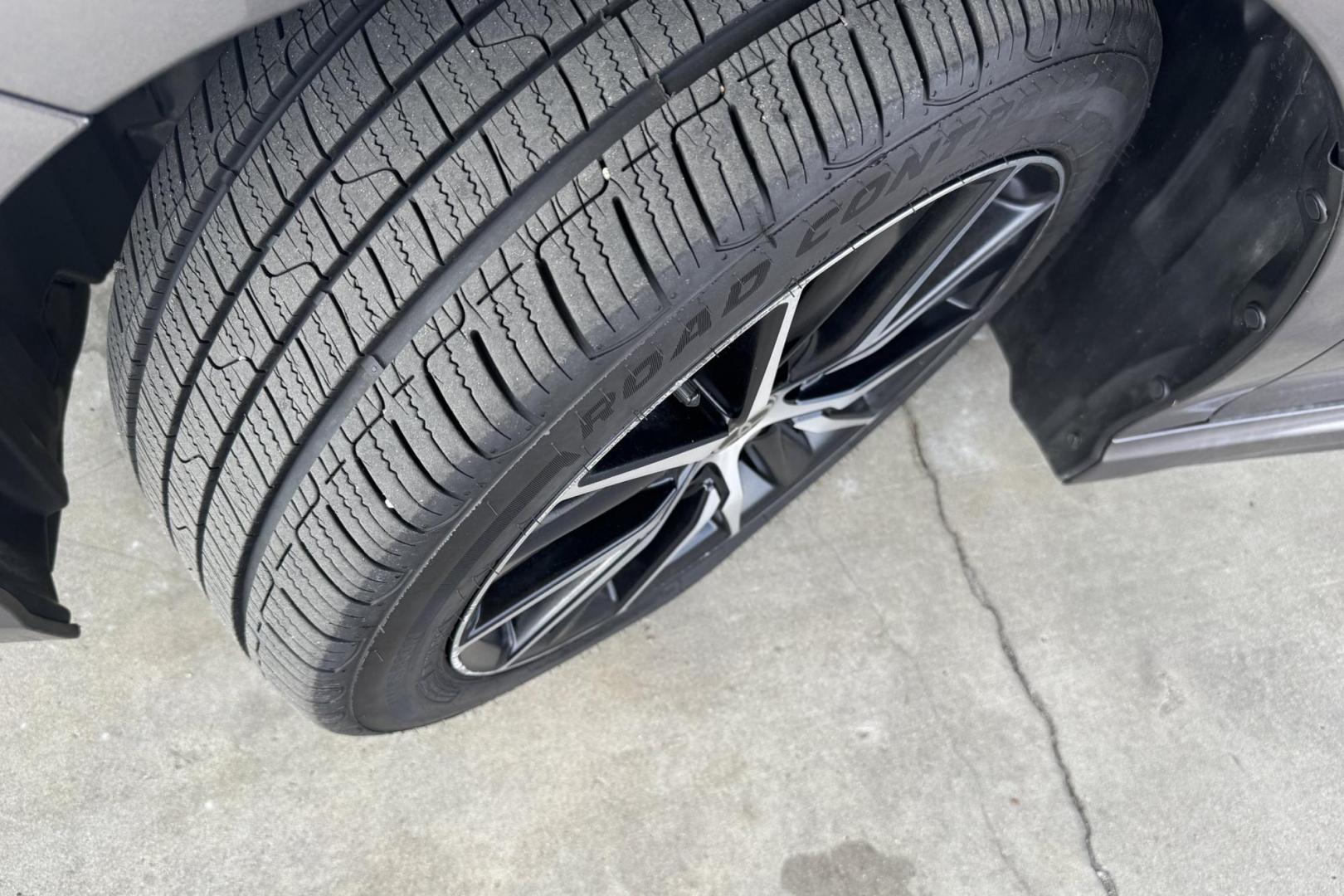 2021 Predawn Gray Mica /Gray Toyota Camry Hybrid SE (4T1S31AK7MU) with an 4 Cyl 2.5 Liter Hybrid engine, Automatic transmission, located at 2304 W. Main St., Boise, ID, 83702, (208) 342-7777, 43.622105, -116.218658 - Great Option! Great Cars! - Photo#17