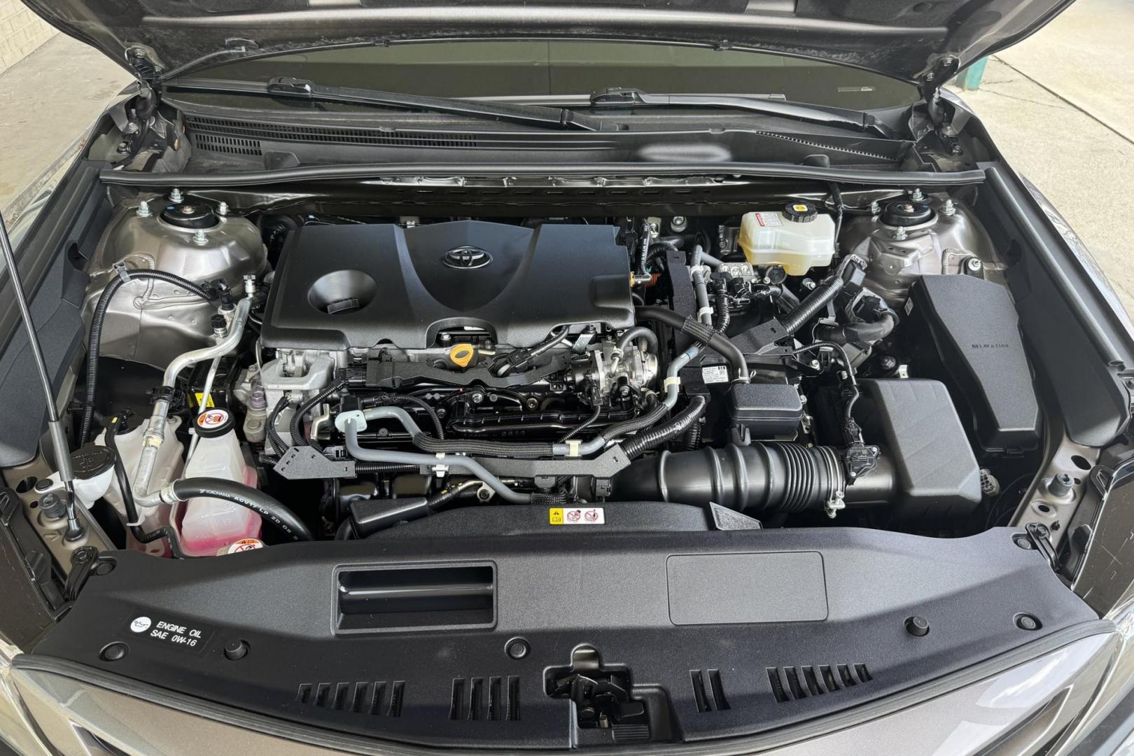 2021 Predawn Gray Mica /Gray Toyota Camry Hybrid SE (4T1S31AK7MU) with an 4 Cyl 2.5 Liter Hybrid engine, Automatic transmission, located at 2304 W. Main St., Boise, ID, 83702, (208) 342-7777, 43.622105, -116.218658 - Great Option! Great Cars! - Photo#18