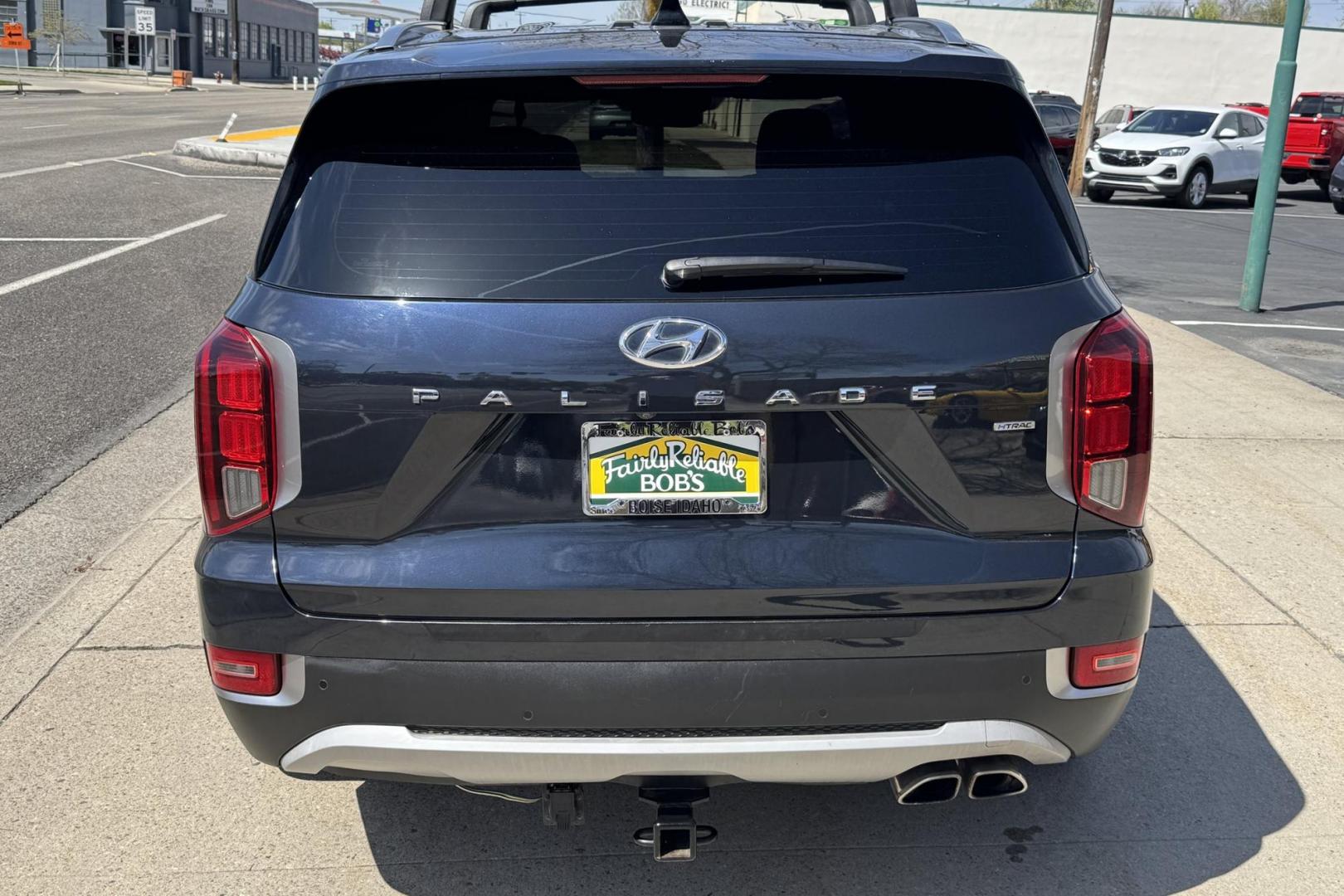 2021 Black /Black Hyundai Palisade SEL (KM8R4DHE4MU) with an V6 3.8 Liter engine, Automatic 8 Speed transmission, located at 2304 W. Main St., Boise, ID, 83702, (208) 342-7777, 43.622105, -116.218658 - Photo#1