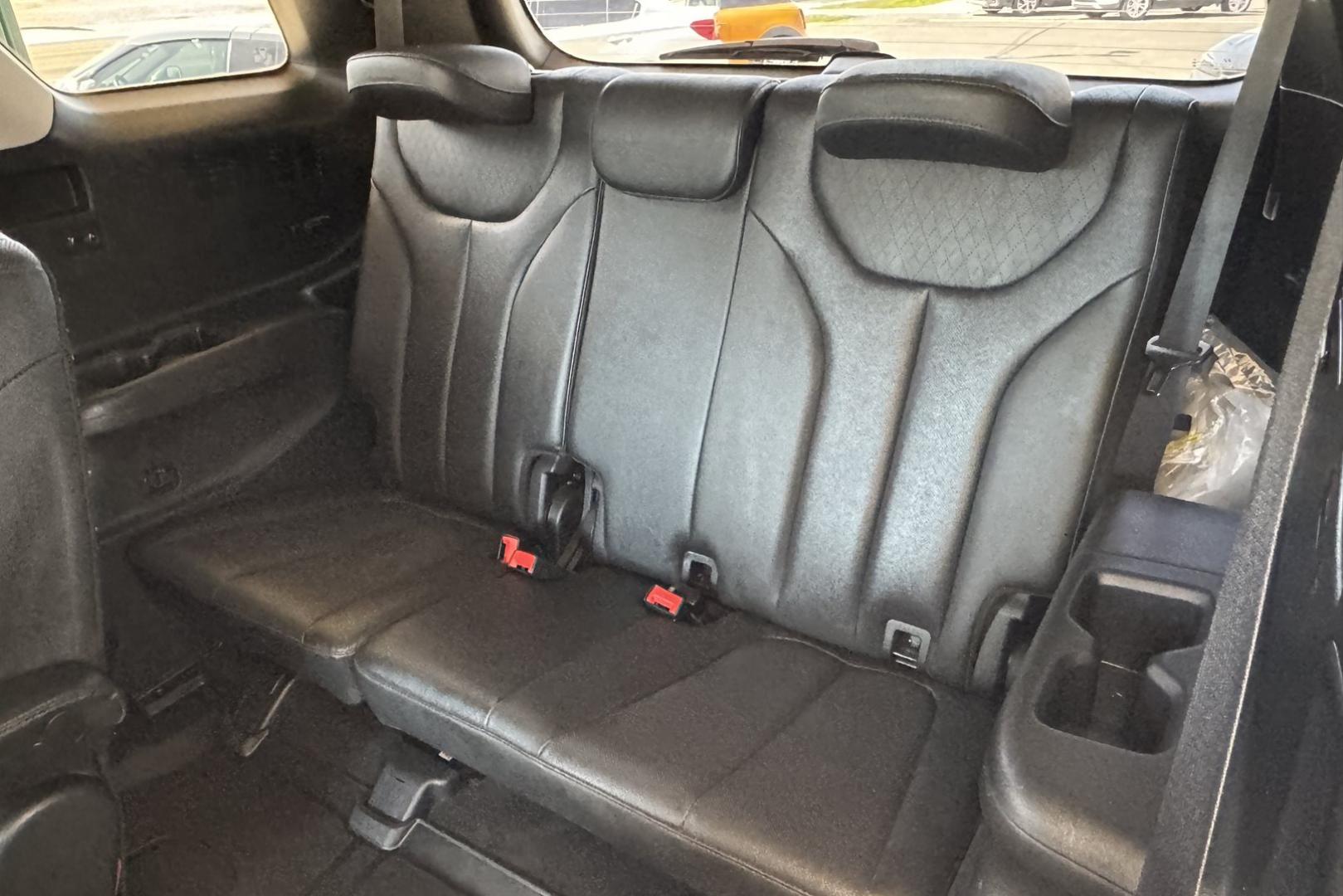 2021 Black /Black Hyundai Palisade SEL (KM8R4DHE4MU) with an V6 3.8 Liter engine, Automatic 8 Speed transmission, located at 2304 W. Main St., Boise, ID, 83702, (208) 342-7777, 43.622105, -116.218658 - Photo#17