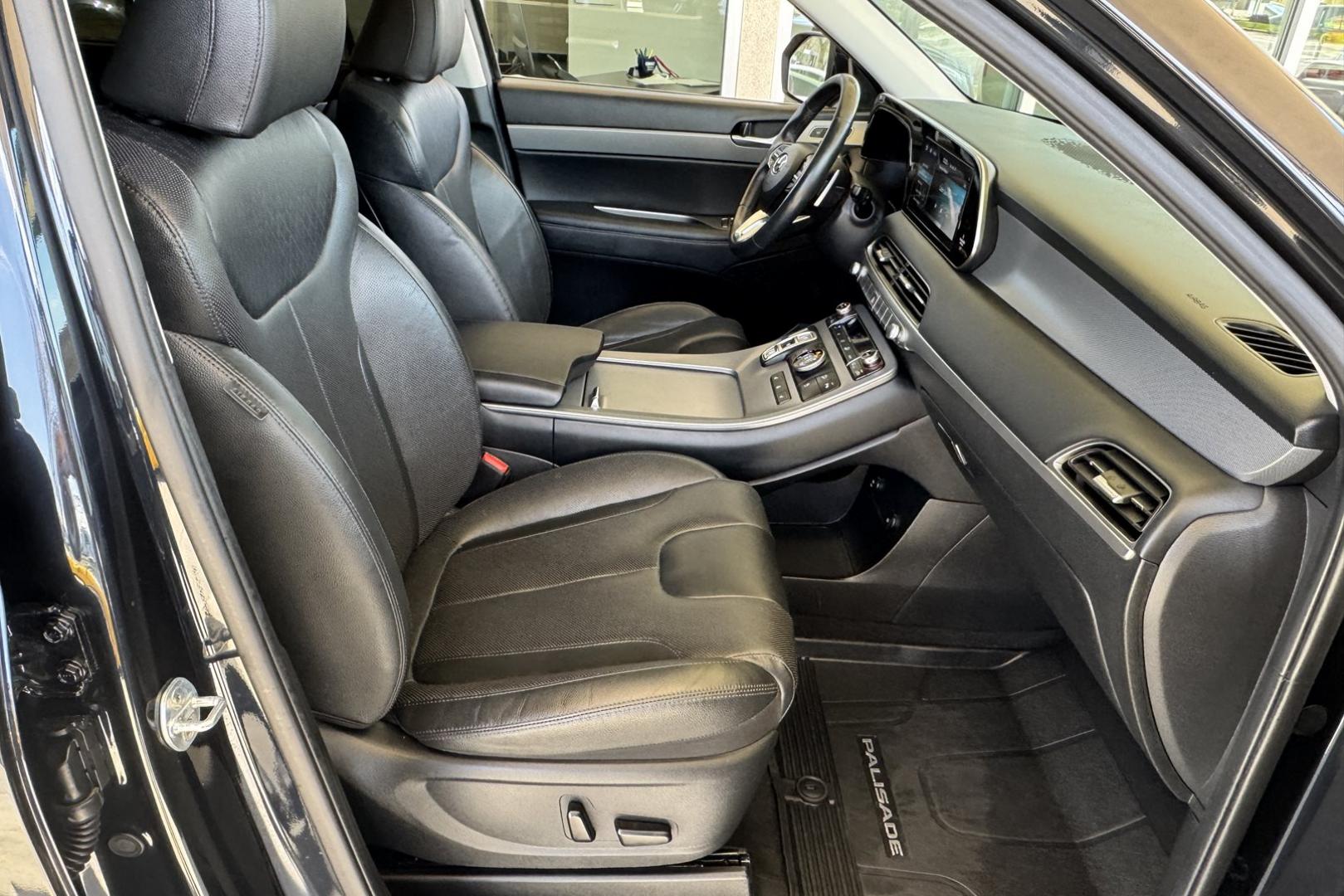 2021 Black /Black Hyundai Palisade SEL (KM8R4DHE4MU) with an V6 3.8 Liter engine, Automatic 8 Speed transmission, located at 2304 W. Main St., Boise, ID, 83702, (208) 342-7777, 43.622105, -116.218658 - Photo#21