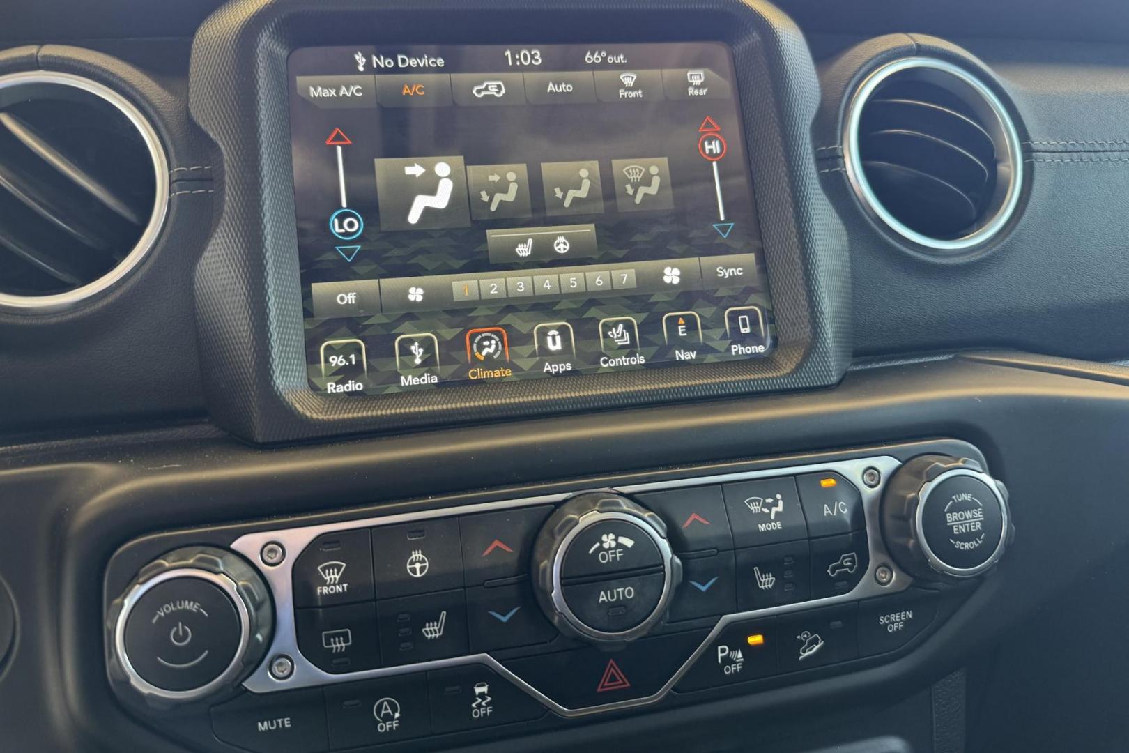 2019 Granite Crystal Metallic /Black Jeep Wrangler Unlimited Sahara (1C4HJXEN0KW) with an 4 Cyl 2.0 liter Turbo-Charged engine, Automatic transmission, located at 2304 W. Main St., Boise, ID, 83702, (208) 342-7777, 43.622105, -116.218658 - Ready For Adventure! - Photo#9