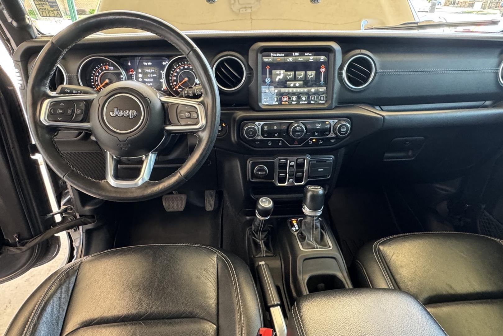 2019 Granite Crystal Metallic /Black Jeep Wrangler Unlimited Sahara (1C4HJXEN0KW) with an 4 Cyl 2.0 liter Turbo-Charged engine, Automatic transmission, located at 2304 W. Main St., Boise, ID, 83702, (208) 342-7777, 43.622105, -116.218658 - Ready For Adventure! - Photo#15
