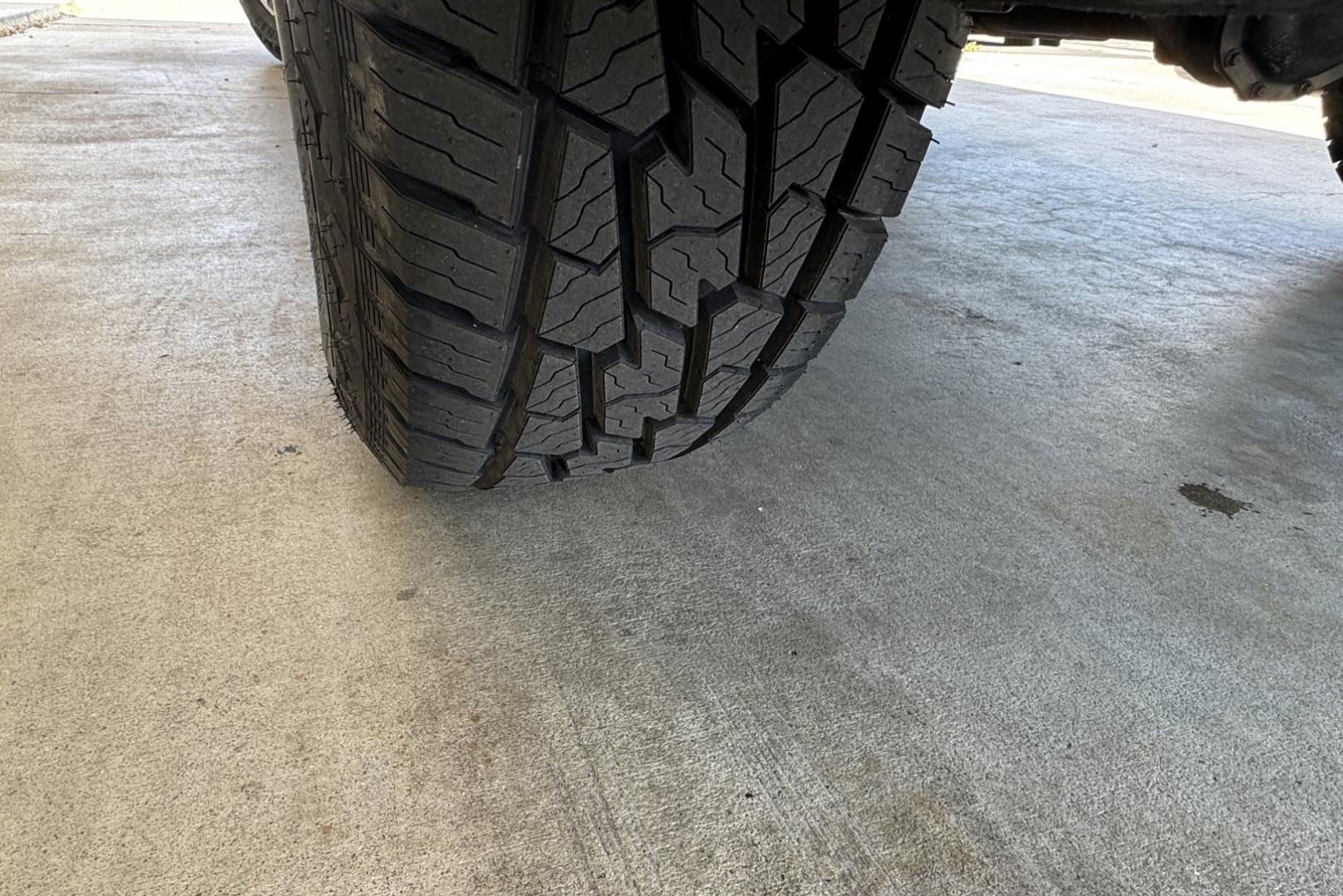 2019 Granite Crystal Metallic /Black Jeep Wrangler Unlimited Sahara (1C4HJXEN0KW) with an 4 Cyl 2.0 liter Turbo-Charged engine, Automatic transmission, located at 2304 W. Main St., Boise, ID, 83702, (208) 342-7777, 43.622105, -116.218658 - Ready For Adventure! - Photo#23
