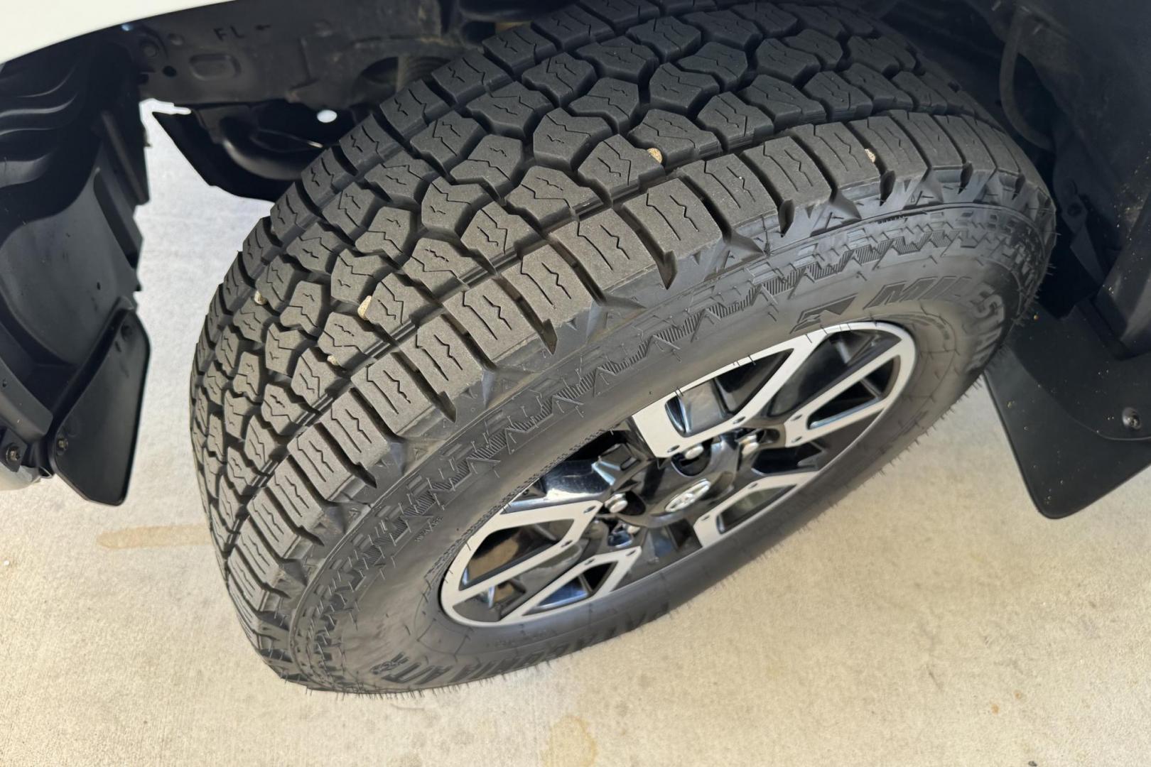 2018 Ice Cap White /Black Toyota Tundra SR5 TRD Off Road (5TFUY5F17JX) with an V8 5.7 Liter engine, Automatic 6 Speed transmission, located at 2304 W. Main St., Boise, ID, 83702, (208) 342-7777, 43.622105, -116.218658 - Hard To Find! Great To Own! - Photo#14