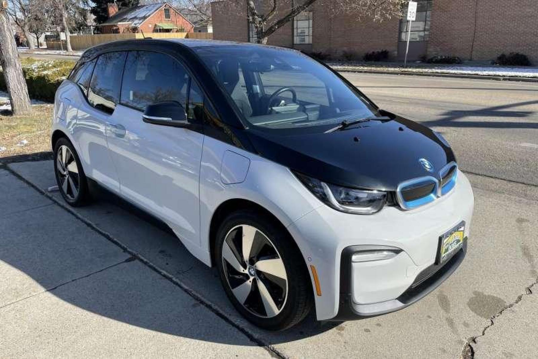 2018 Capparis White /Gray BMW i3 Extended Range (WBY7Z4C53JV) with an EV with Gas Range Extender engine, Automatic transmission, located at 2304 W. Main St., Boise, ID, 83702, (208) 342-7777, 43.622105, -116.218658 - Range Extender! Great way to save on gas! - Photo #2