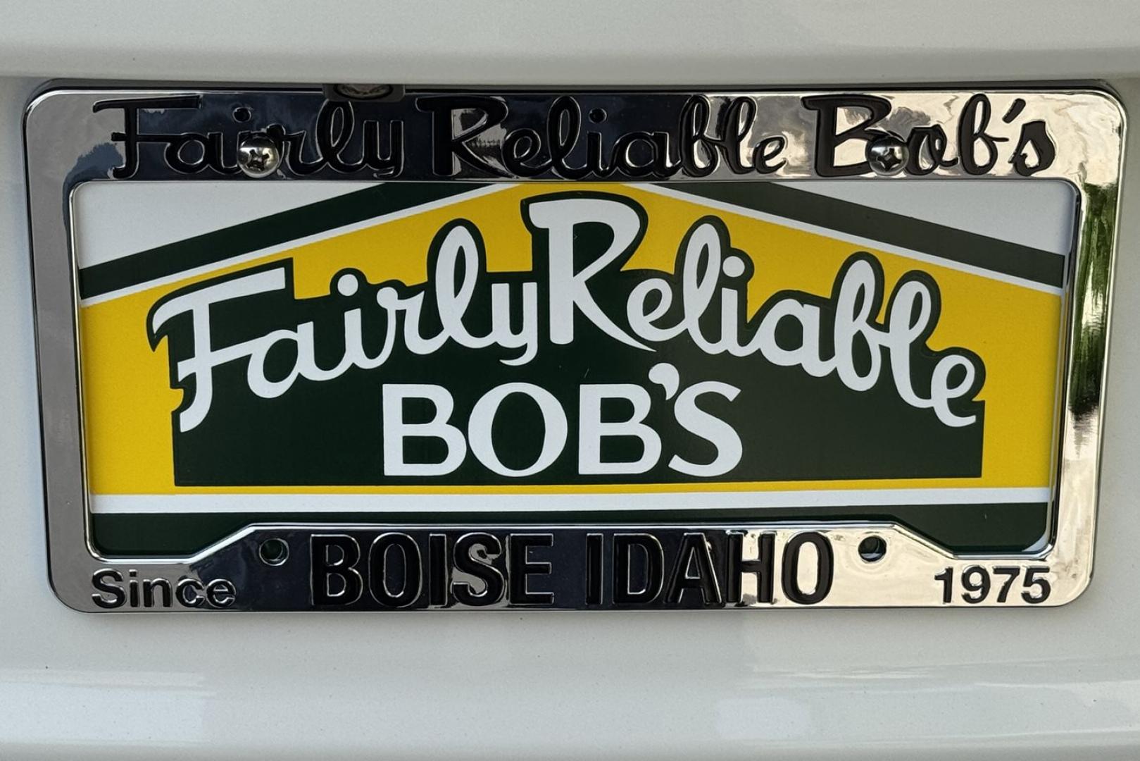 2019 White /Black Subaru Outback 2.5i Premium (4S4BSAFC1K3) with an H4 2.5 Liter engine, Automatic transmission, located at 2304 W. Main St., Boise, ID, 83702, (208) 342-7777, 43.622105, -116.218658 - Photo#20