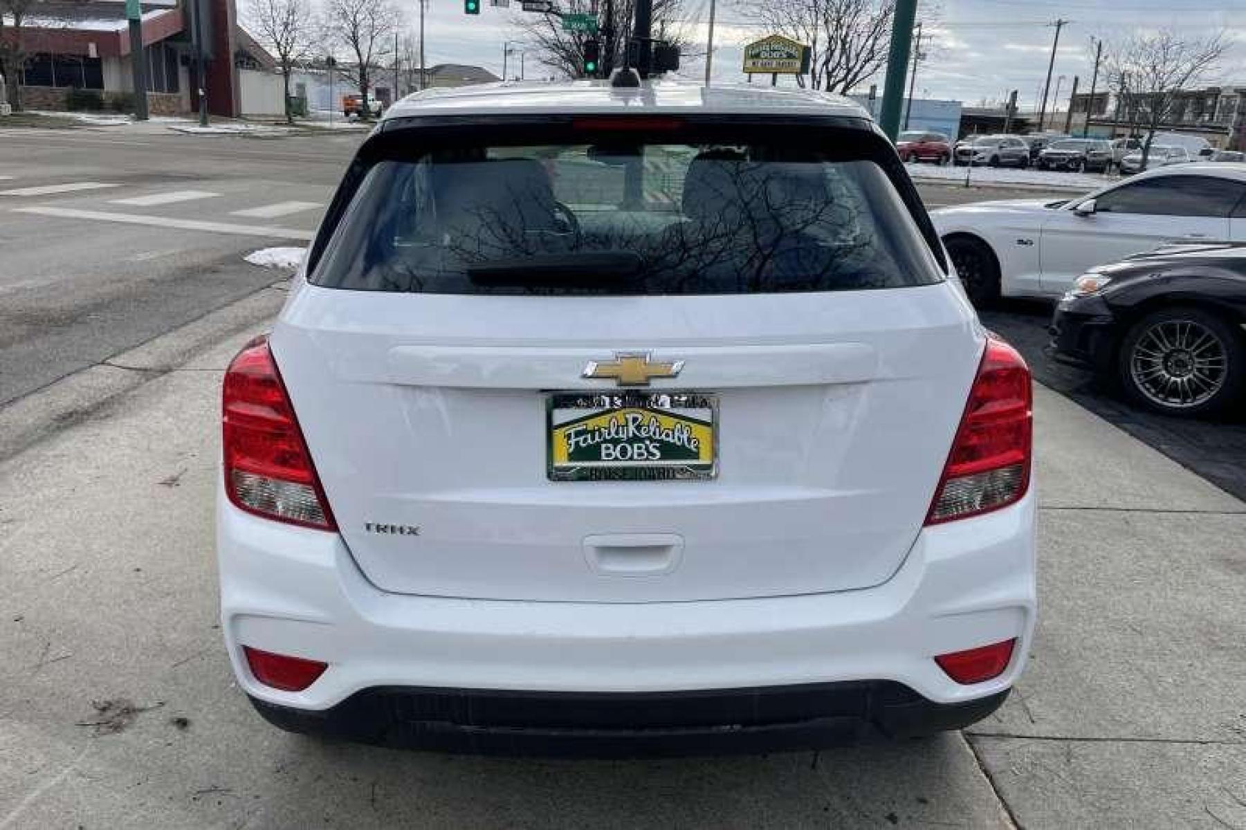 2019 Summit White /Black Chevrolet Trax LS (3GNCJKSB2KL) with an 1.4L i4 engine, Automatic transmission, located at 2304 W. Main St., Boise, ID, 83702, (208) 342-7777, 43.622105, -116.218658 - Photo #3