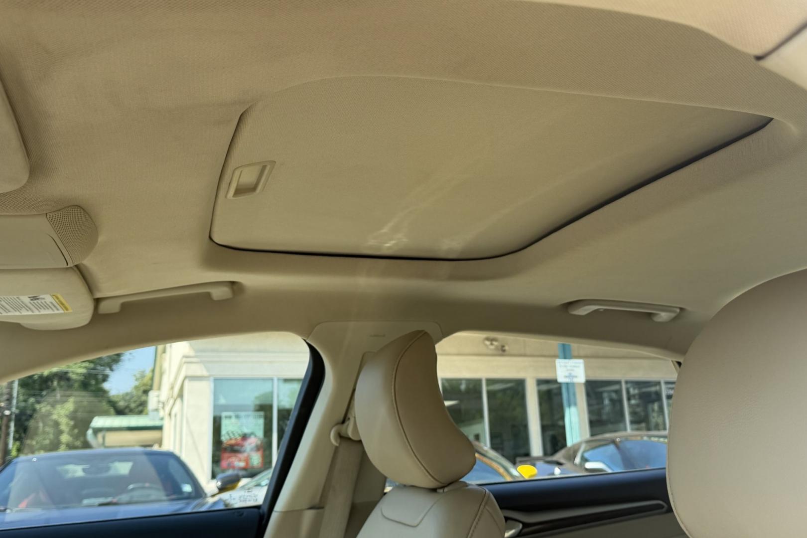 2015 White Platinum /Saddle Ford Fusion SE (3FA6P0HD1FR) with an 4 Cyl 1.5 Liter Turbo engine, Automatic transmission, located at 2304 W. Main St., Boise, ID, 83702, (208) 342-7777, 43.622105, -116.218658 - Well Optioned Fusion! Very Clean, Comfortable And Low Mileage Too!- Photo#4