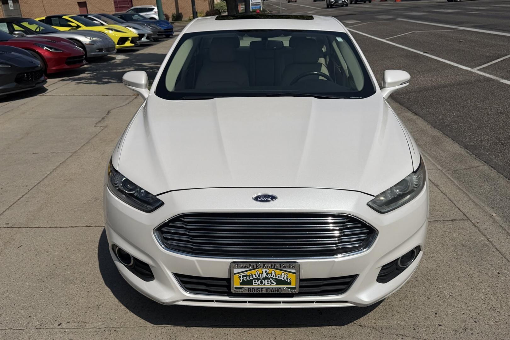 2015 White Platinum /Saddle Ford Fusion SE (3FA6P0HD1FR) with an 4 Cyl 1.5 Liter Turbo engine, Automatic transmission, located at 2304 W. Main St., Boise, ID, 83702, (208) 342-7777, 43.622105, -116.218658 - Well Optioned Fusion! Very Clean, Comfortable And Low Mileage Too!- Photo#3