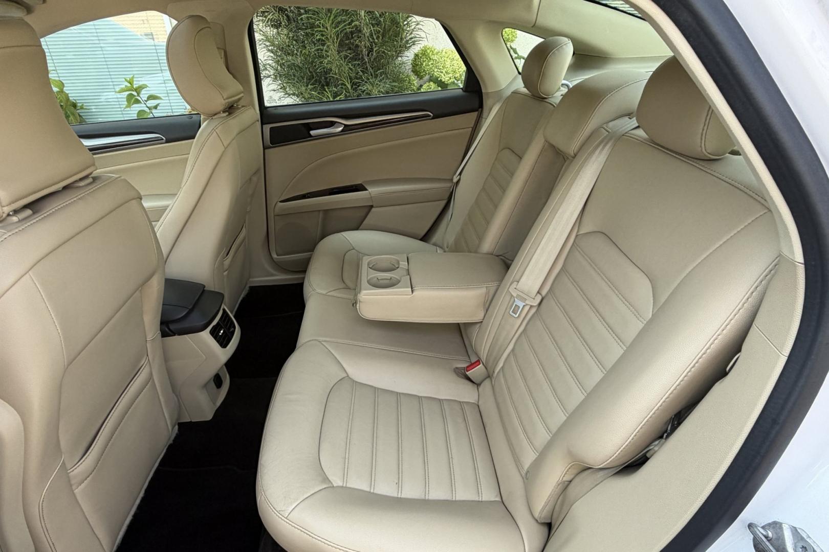 2015 White Platinum /Saddle Ford Fusion SE (3FA6P0HD1FR) with an 4 Cyl 1.5 Liter Turbo engine, Automatic transmission, located at 2304 W. Main St., Boise, ID, 83702, (208) 342-7777, 43.622105, -116.218658 - Well Optioned Fusion! Very Clean, Comfortable And Low Mileage Too!- Photo#9