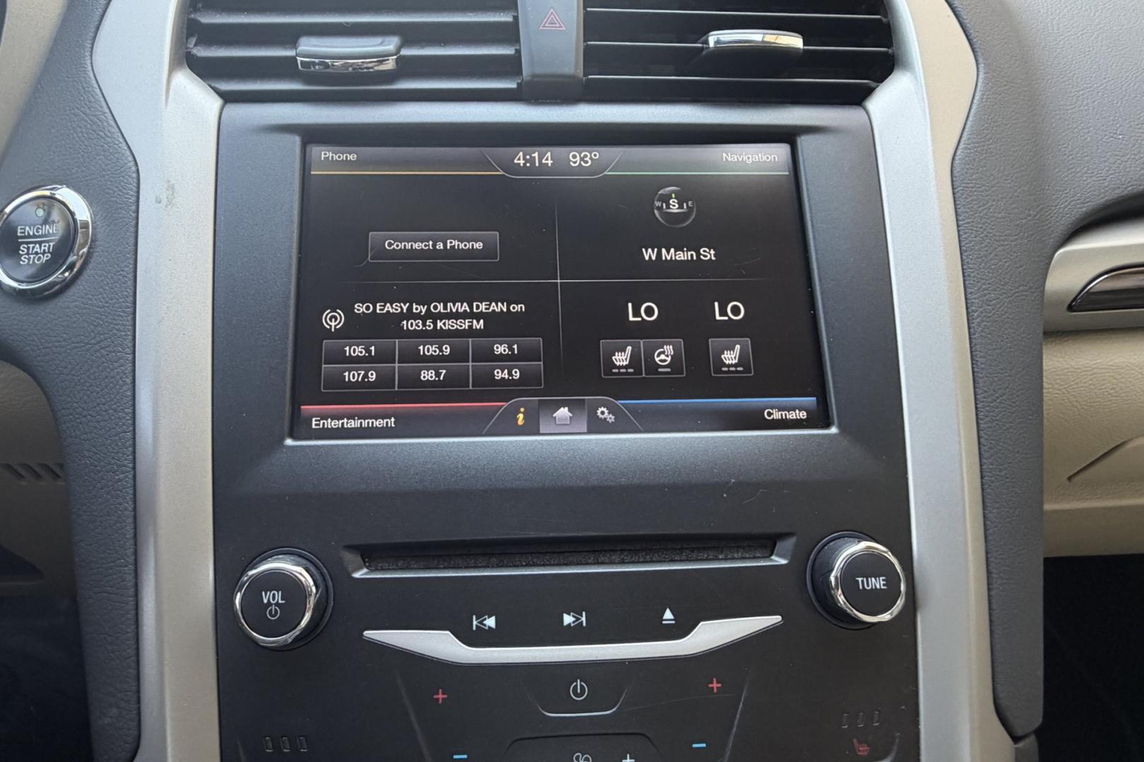 2015 White Platinum /Saddle Ford Fusion SE (3FA6P0HD1FR) with an 4 Cyl 1.5 Liter Turbo engine, Automatic transmission, located at 2304 W. Main St., Boise, ID, 83702, (208) 342-7777, 43.622105, -116.218658 - Well Optioned Fusion! Very Clean, Comfortable And Low Mileage Too!- Photo#13